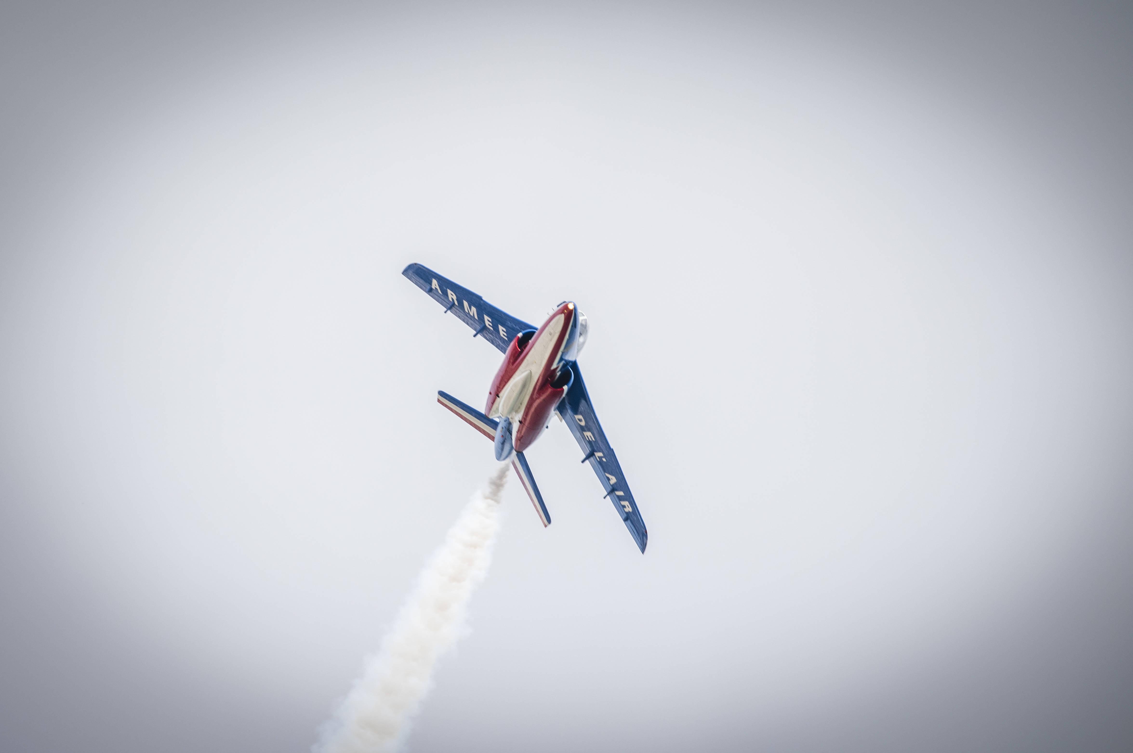Accident entre deux avions de la Patrouille de France : trois personnes «retrouvées conscientes»