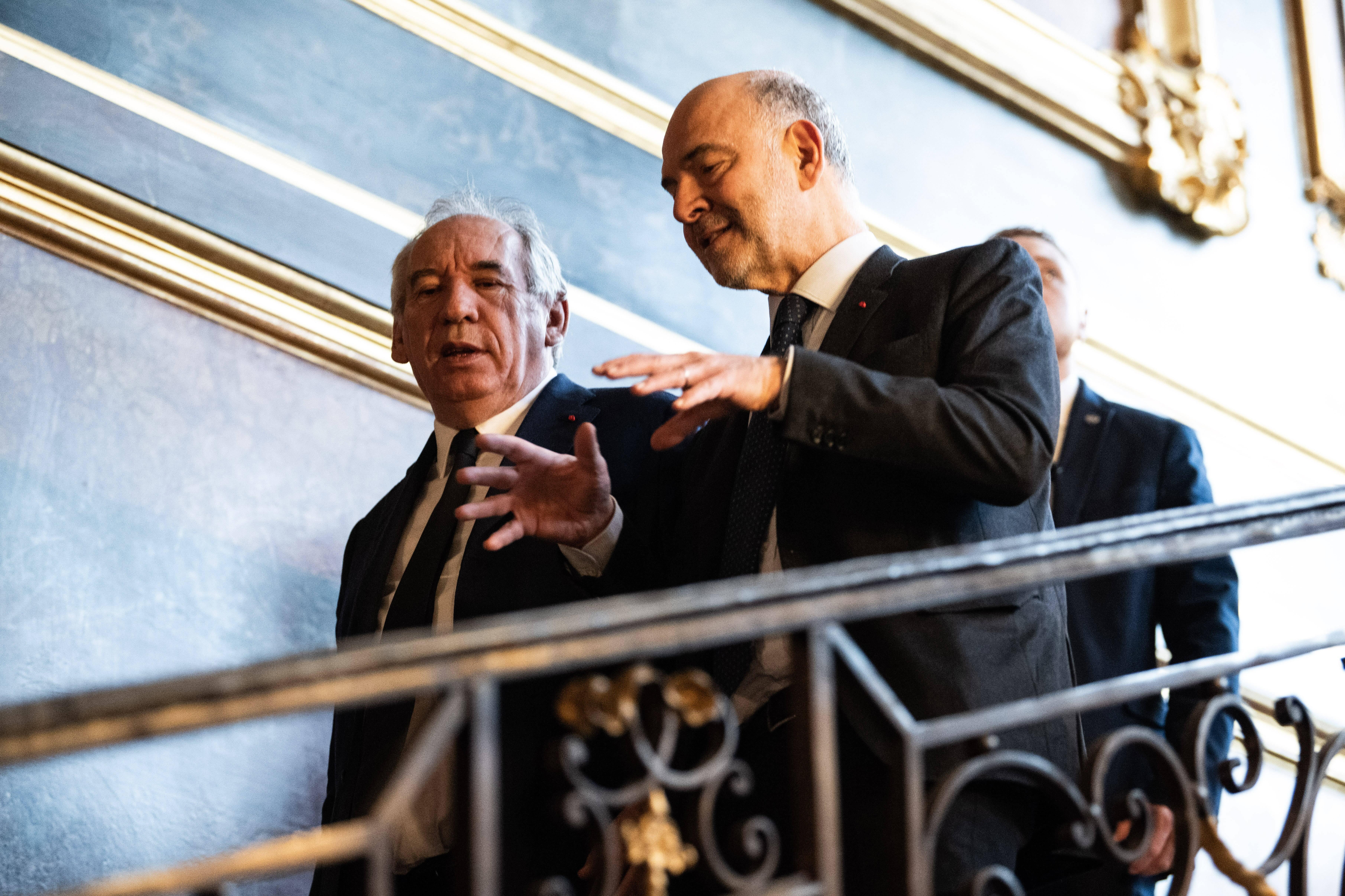 Réforme des retraites : Bayrou joue avec le feu et inquiète Macron