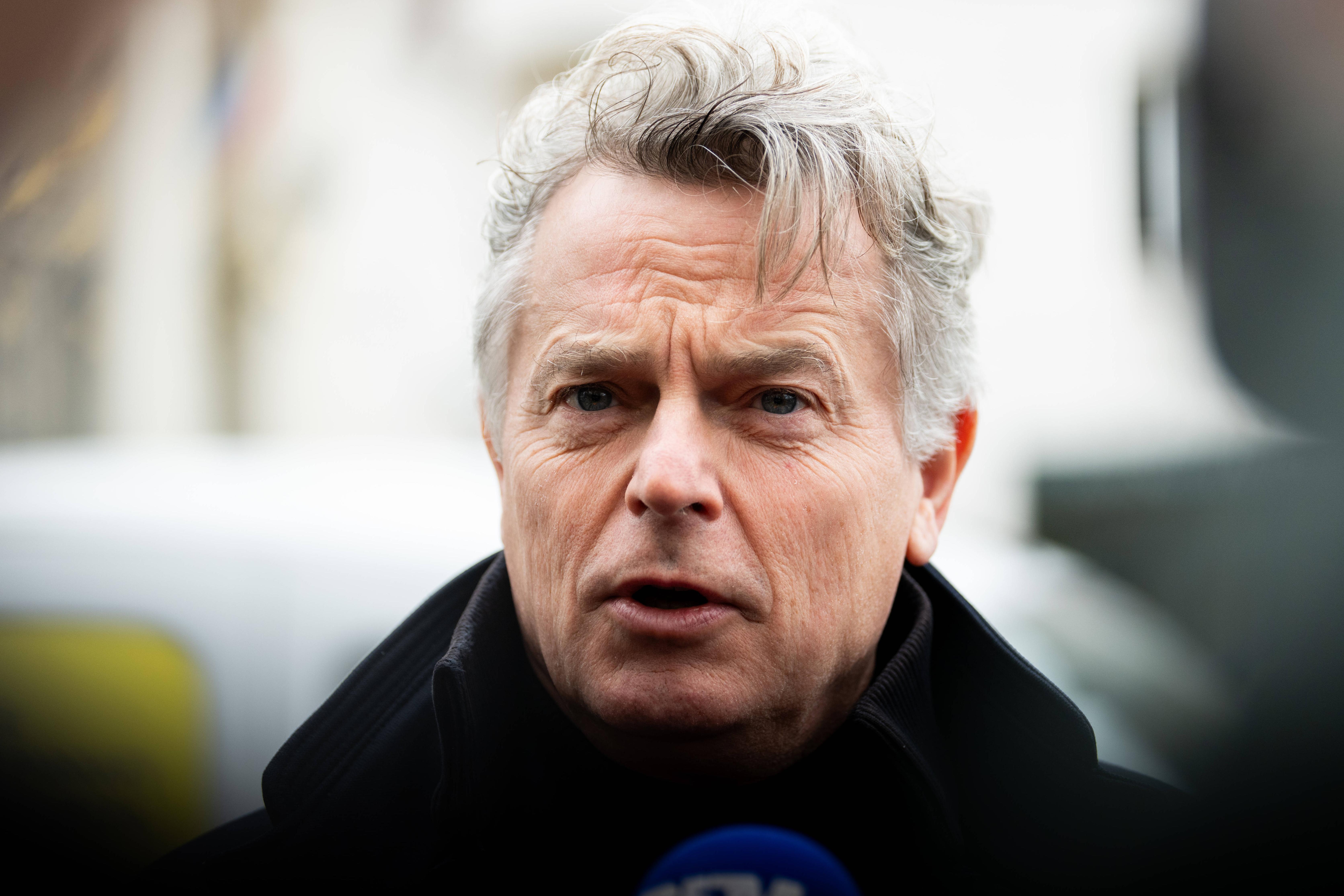 «Rhétorique d’extrême droite», «défaite idéologique»… Fabien Roussel étrillé par les Insoumis après avoir reconnu l’existence du racisme anti-blanc