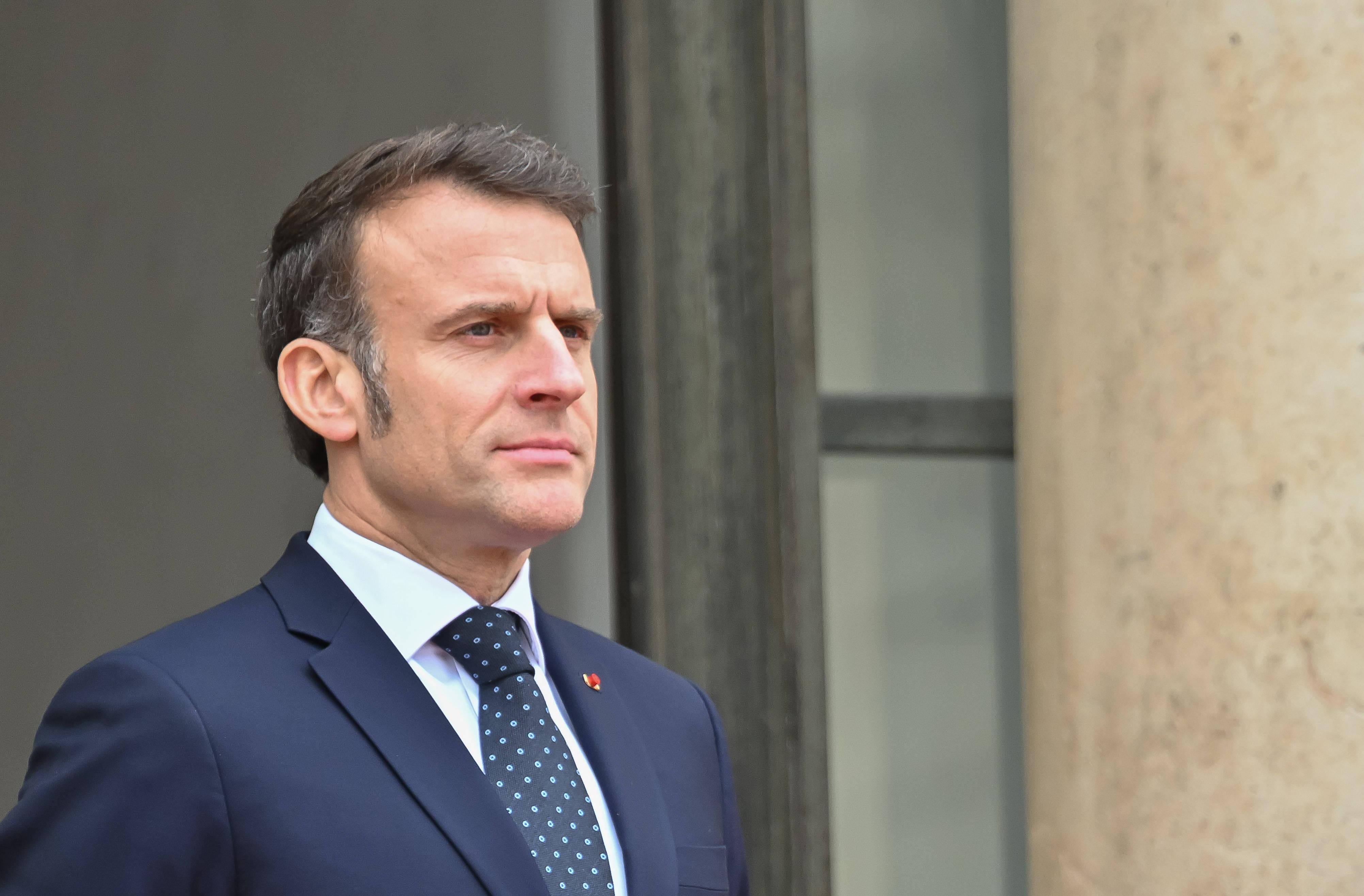 Envoi des troupes françaises en Ukraine : Macron balaie l’avertissement de la Russie