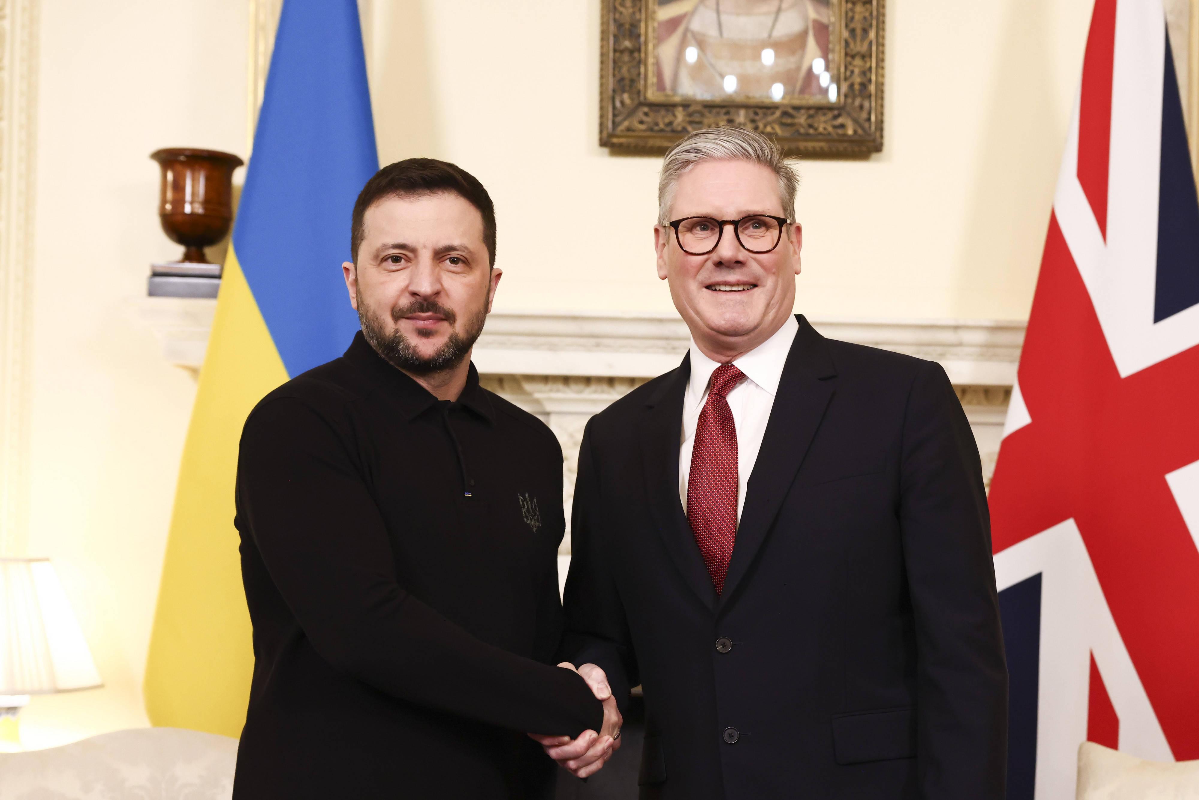 Guerre en Ukraine : la France et le Royaume-Uni travaillent sur «un plan pour faire cesser les combats»