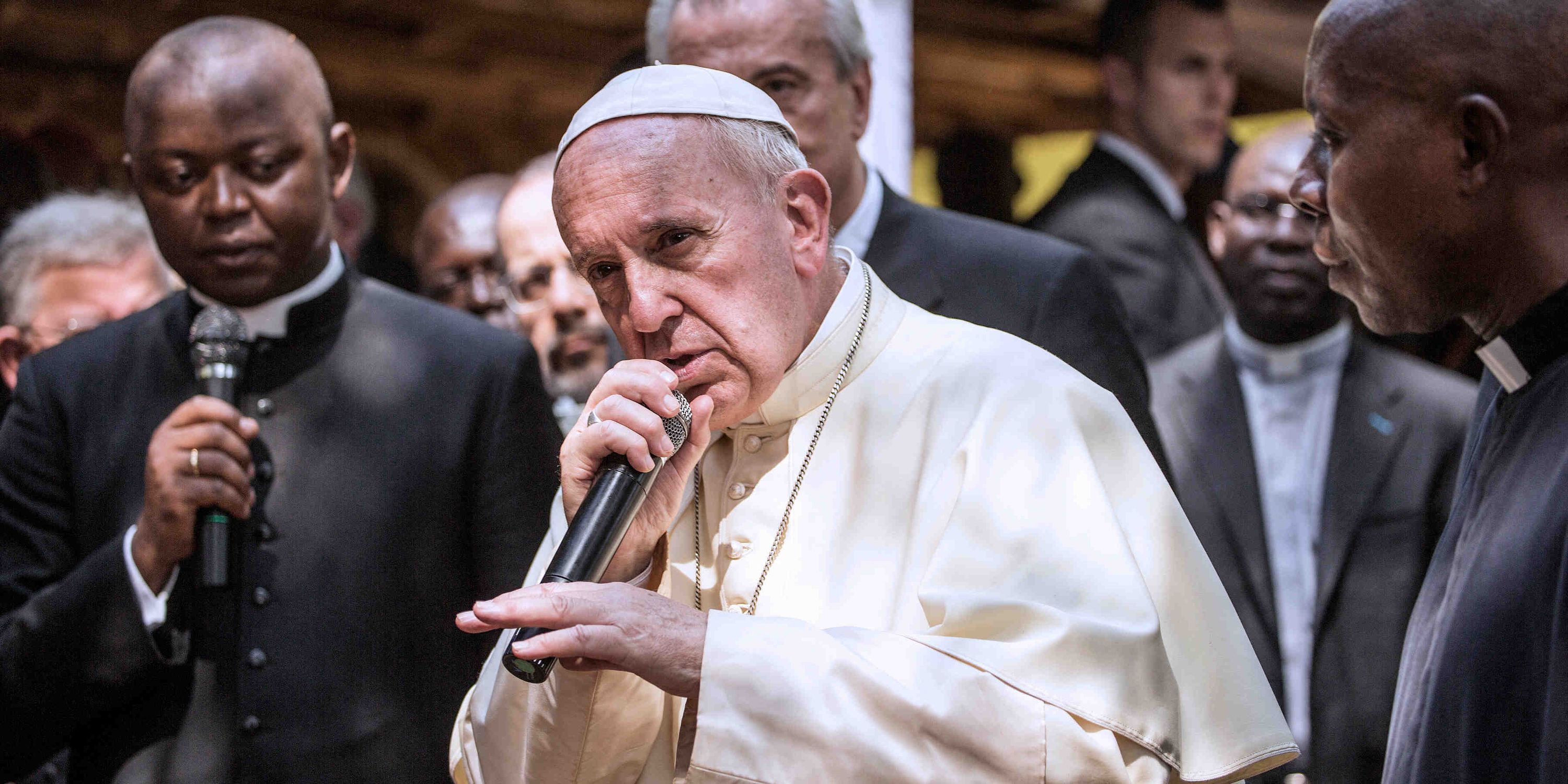 «Moi aussi quand je prie, parfois je m’endors» : les déclarations marquantes du pape François