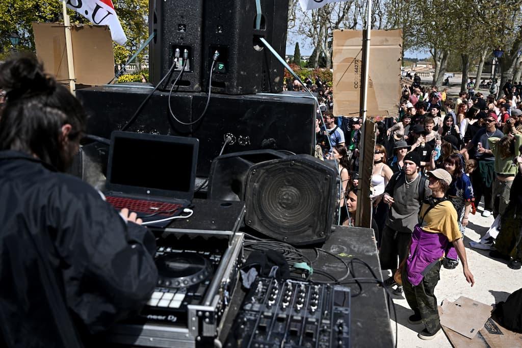 Nuisances, drogues, affrontements : le tour de vis des autorités face à l’ampleur des rave-parties