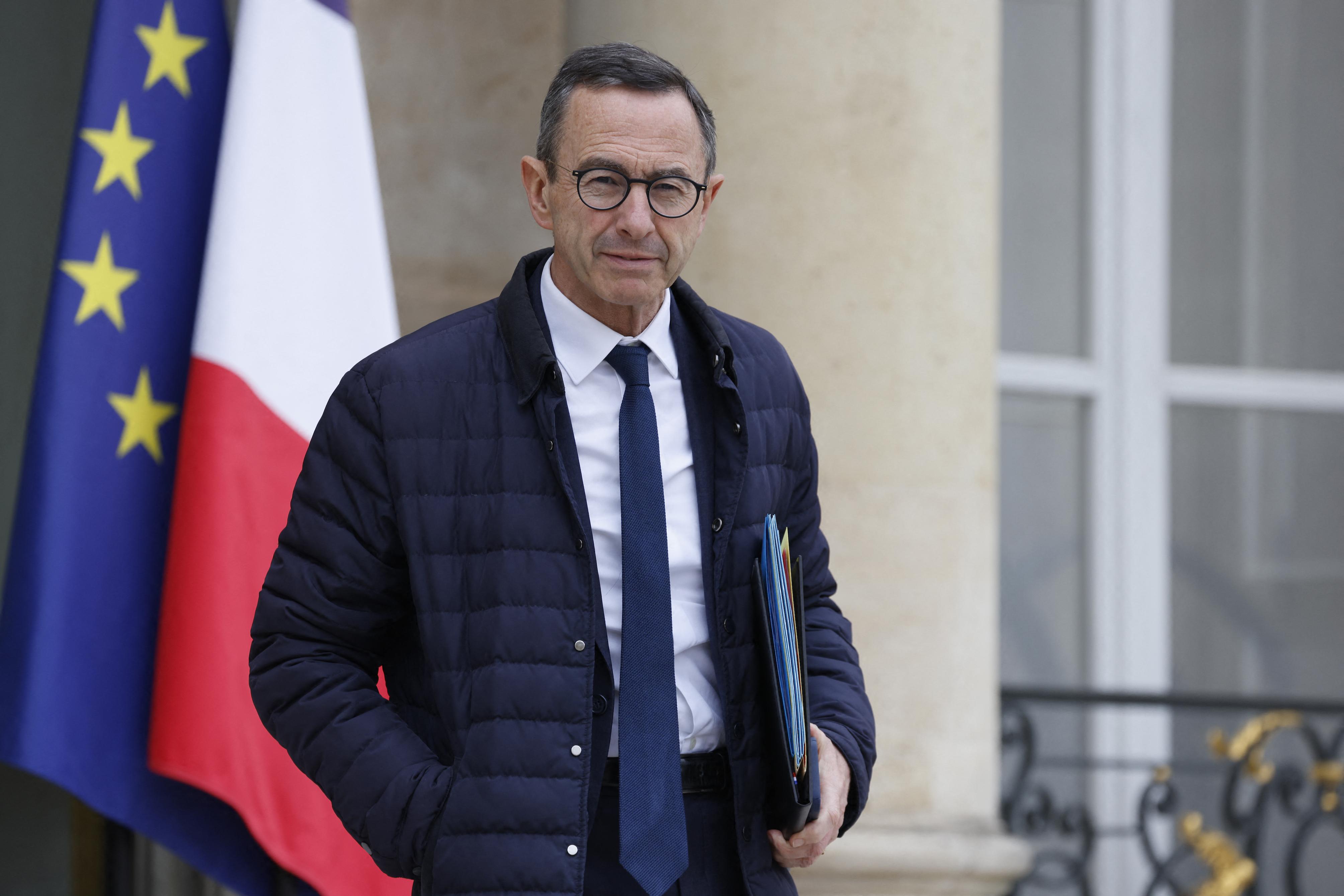 Présidence LR : une carte taillée pour Retailleau ? ; Lavalette anticipe sa victoire à Toulon… Les indiscrets du JDD