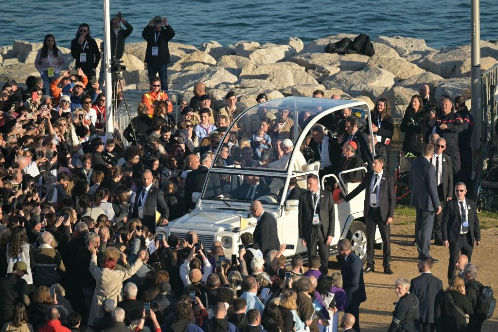 François et les Français : une dernière accolade sans rancune