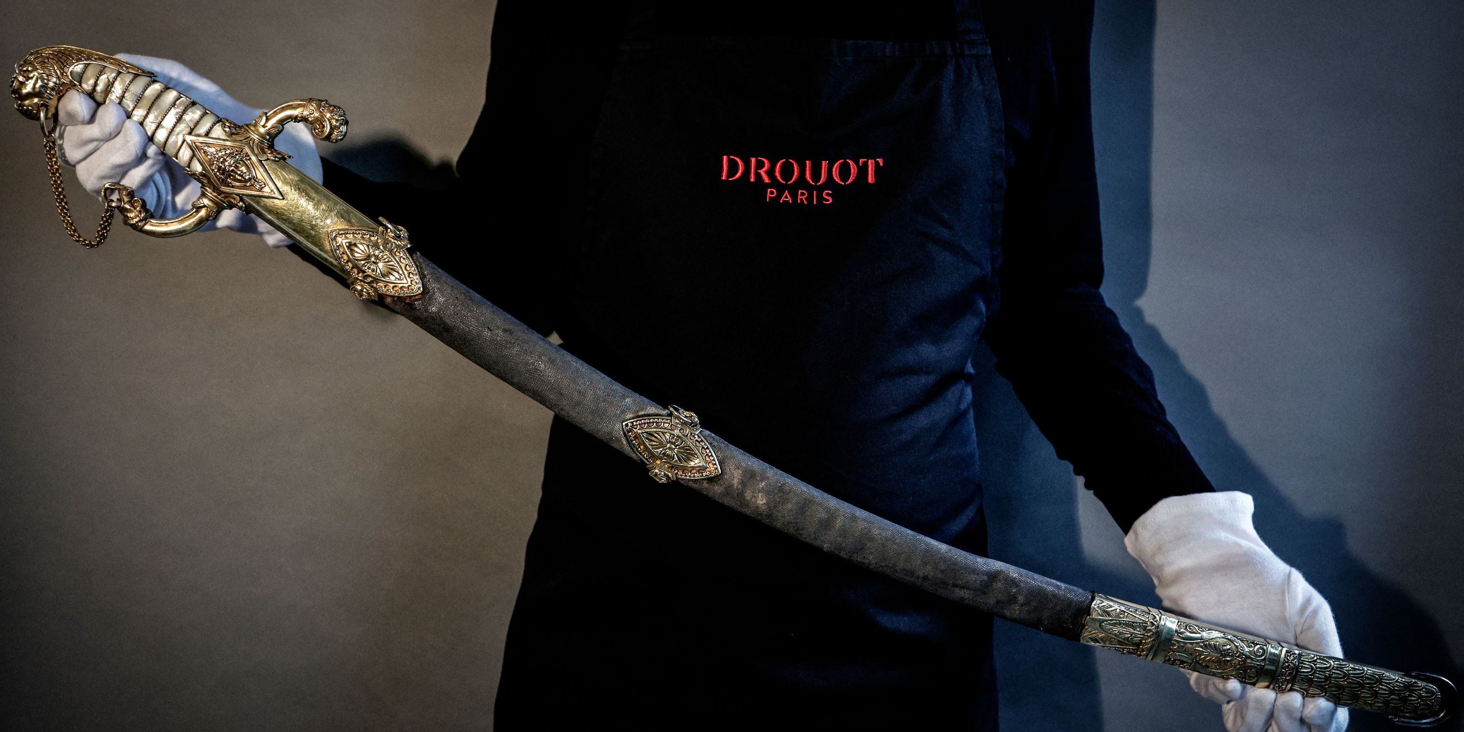 Un sabre de Napoléon à vendre aux enchères à Paris