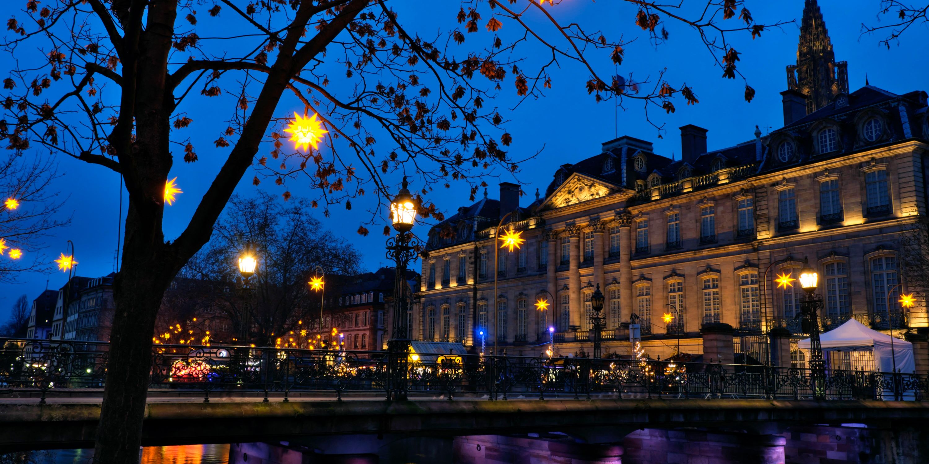 «J’ai vraiment un attachement au Père François» : à Strasbourg, les jeunes catholiques célèbrent le pape défunt