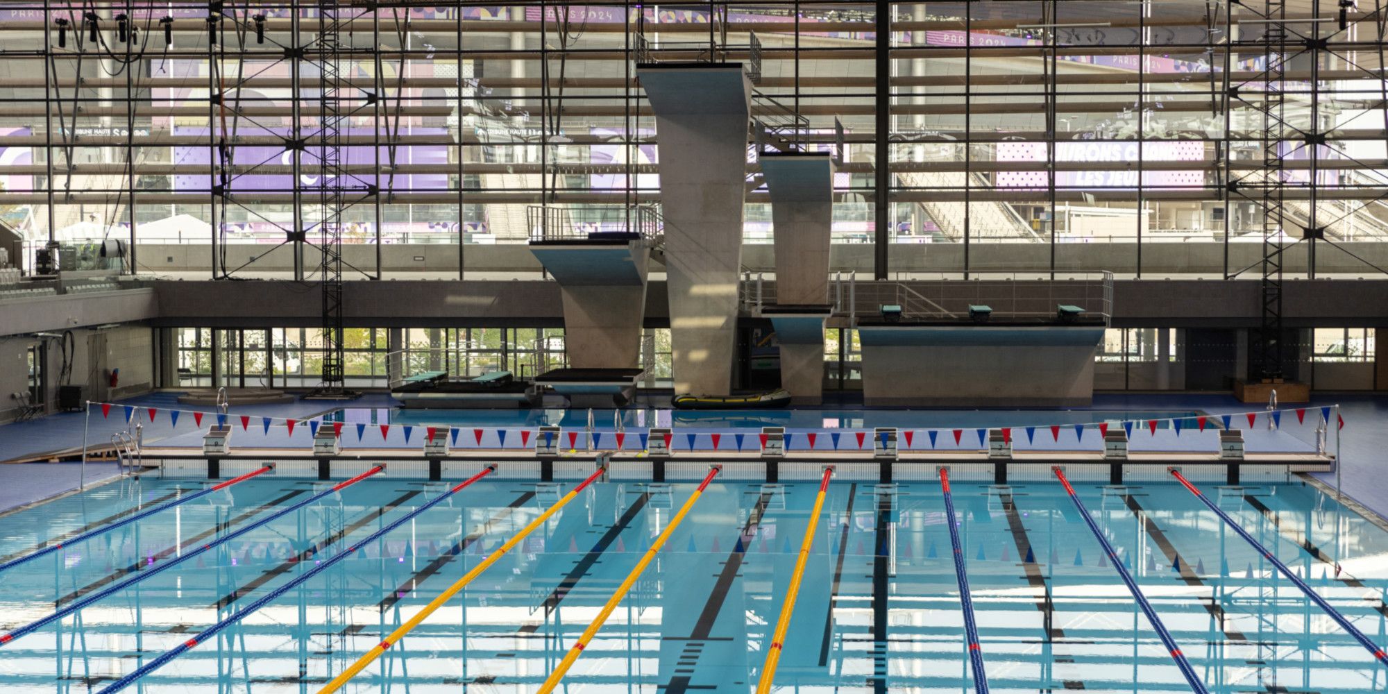 À Strasbourg, une piscine municipale a été prise d’assaut par 300 adolescents