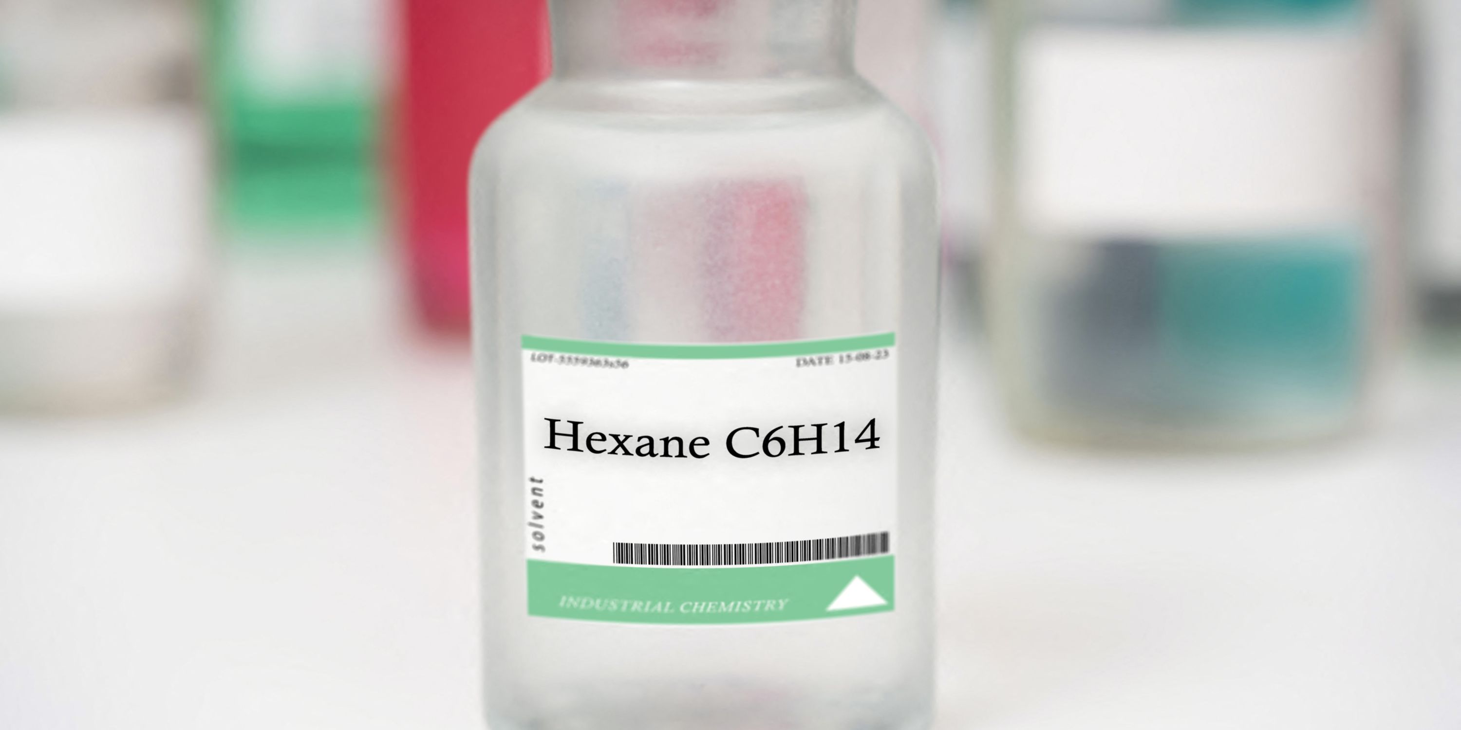 «Du pétrole dans ma plaquette de beurre» : qu’est-ce que l’hexane, ce dérivé du pétrole qui se retrouve dans nos assiettes ?