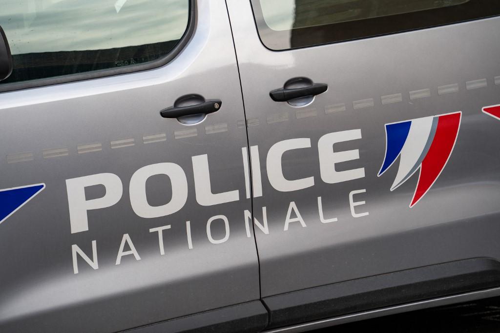 Essonne : un adolescent fonce sur une maire LR lors d’un rodéo urbain dans un parc communal