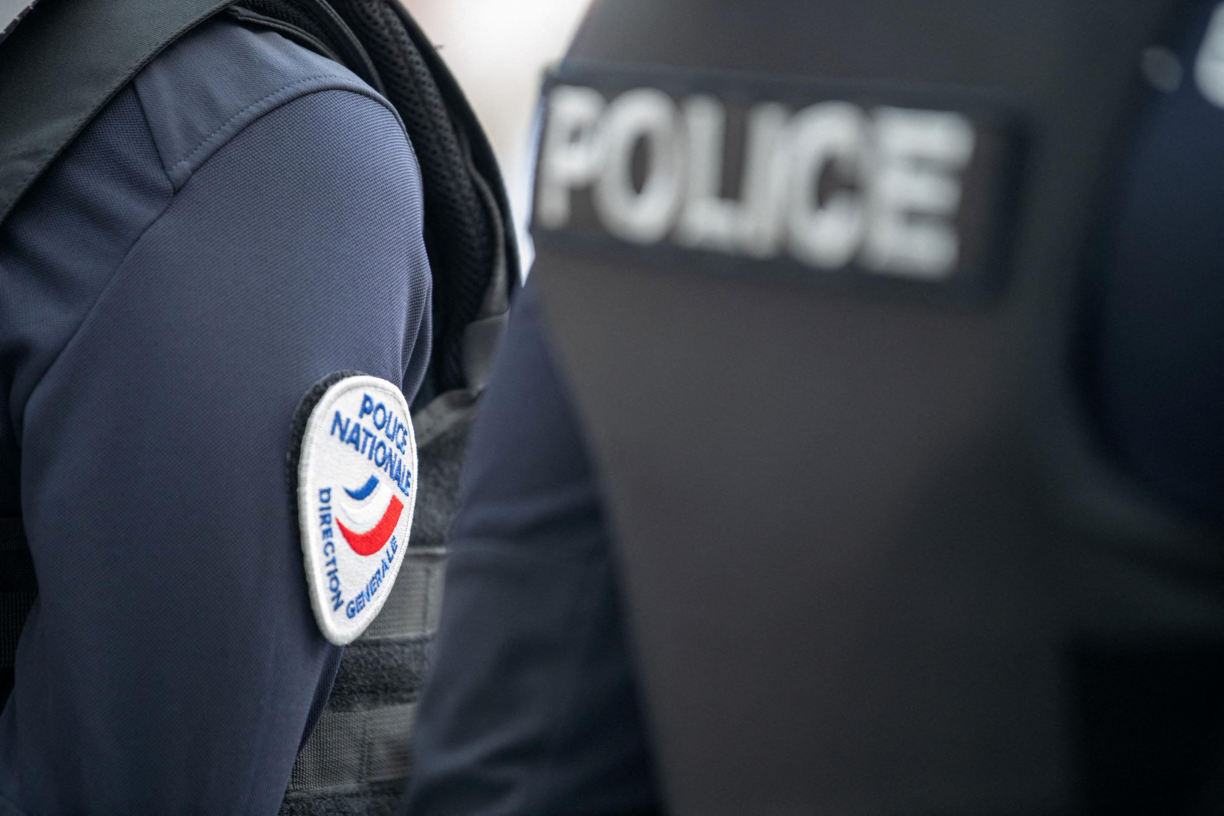 «Wallah, ici vous faites pas ce que vous voulez» : des policiers pris à partie par une foule d’individus à Roubaix