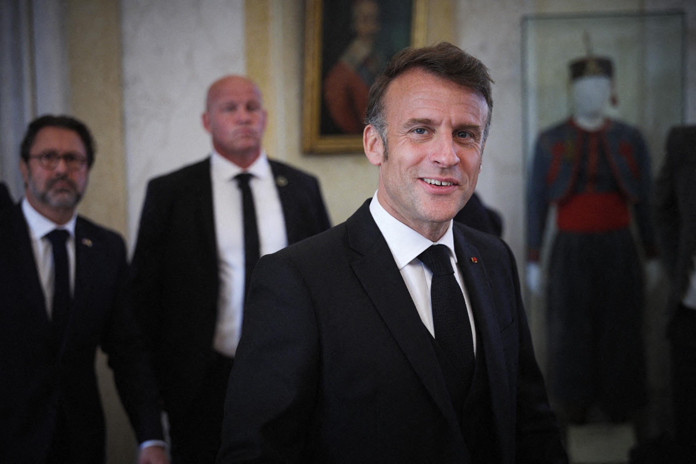 Macron à Aubagne, livre de Retailleau, entretien sur la proportionnelle… Les 4 infos dont vous allez entendre parler demain