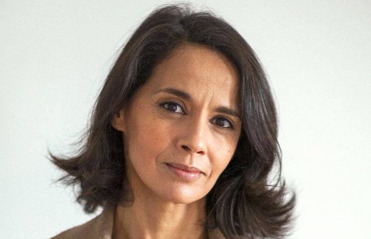 Mort du pape François : Sophia Aram accuse le souverain pontife d’avoir «justifié le massacre» de Charlie Hebdo