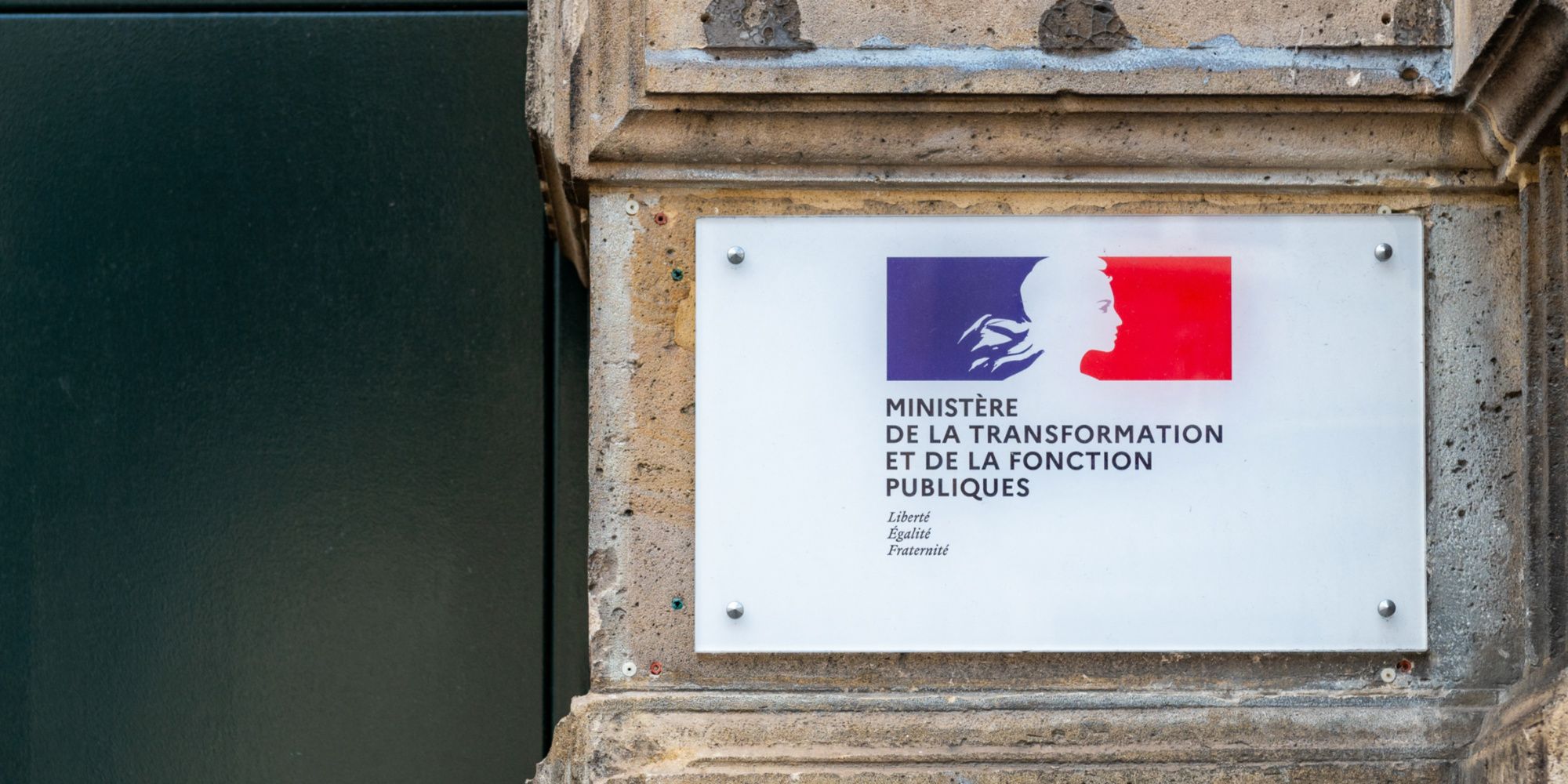 SONDAGE – Un Français sur deux estime qu’il y a trop de fonctionnaires en France