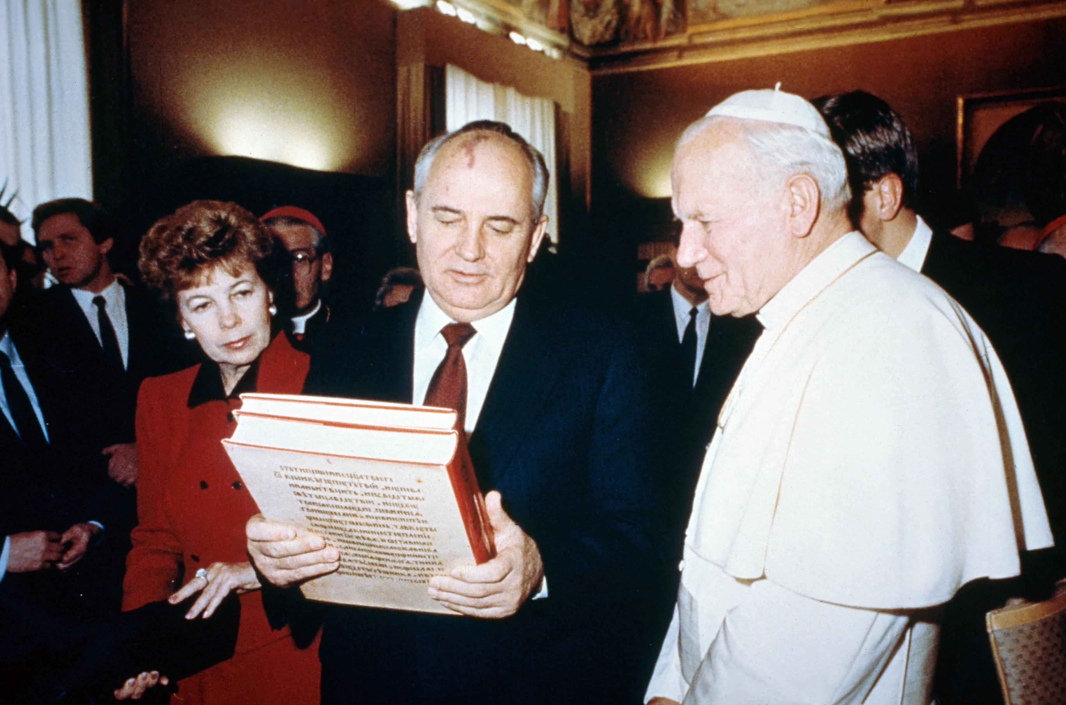Conclave : malgré les crises, l’Église catholique défie les siècles