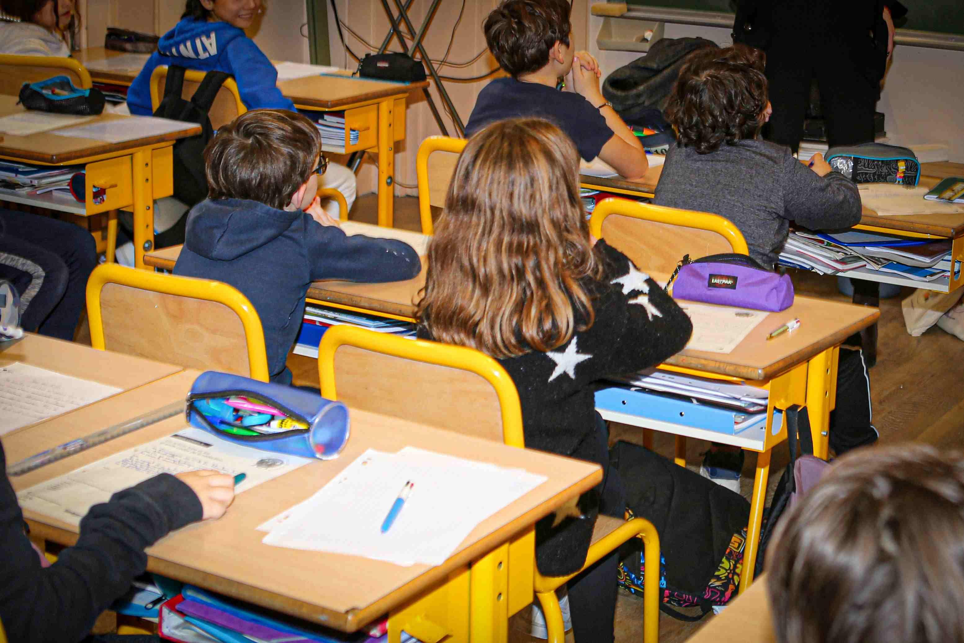 Fermeture de classes dans le privé : l’enseignement catholique victime d’un choix politique ?