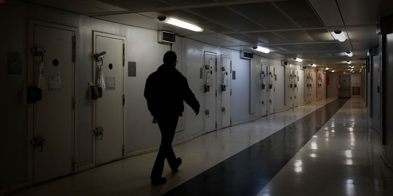Taxe de séjour pour les prisonniers : combien coûtent les détenus aujourd’hui en France ?