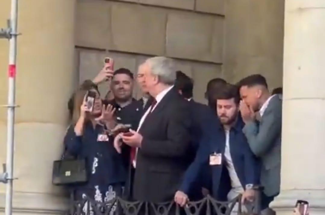 «Vous êtes des fascistes» : des députés de gauche s’en prennent violemment à des journalistes à l’Assemblée