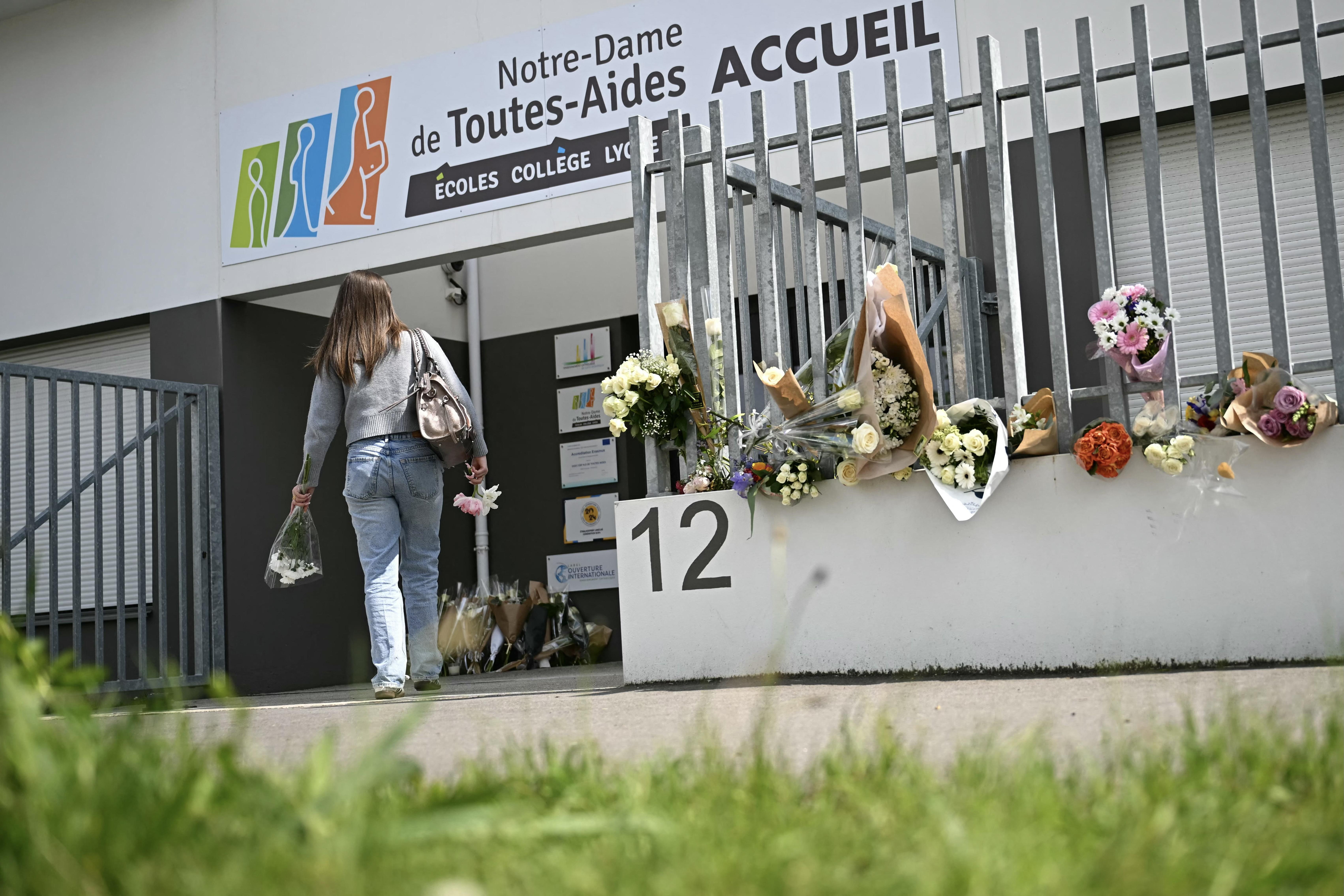 Pourquoi notre société fabrique une jeunesse violente et violentée