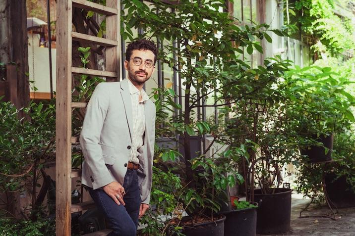 «L’Arabe qui sourit» : le récit poignant d’un retour impossible en Syrie