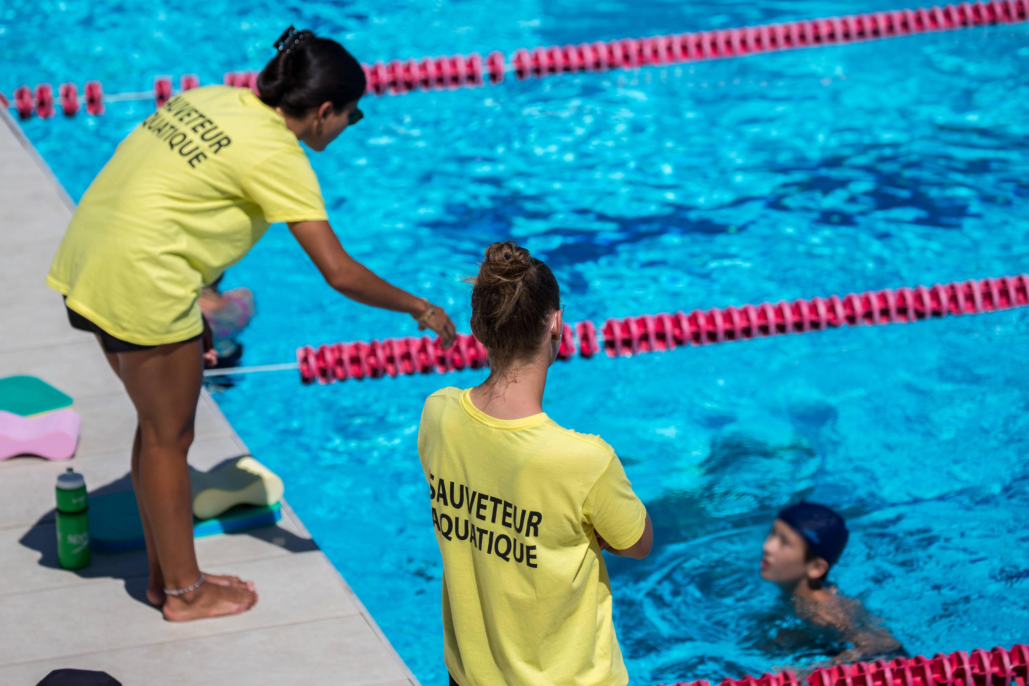 Strasbourg : des centaines de jeunes sèment le chaos à la piscine municipale