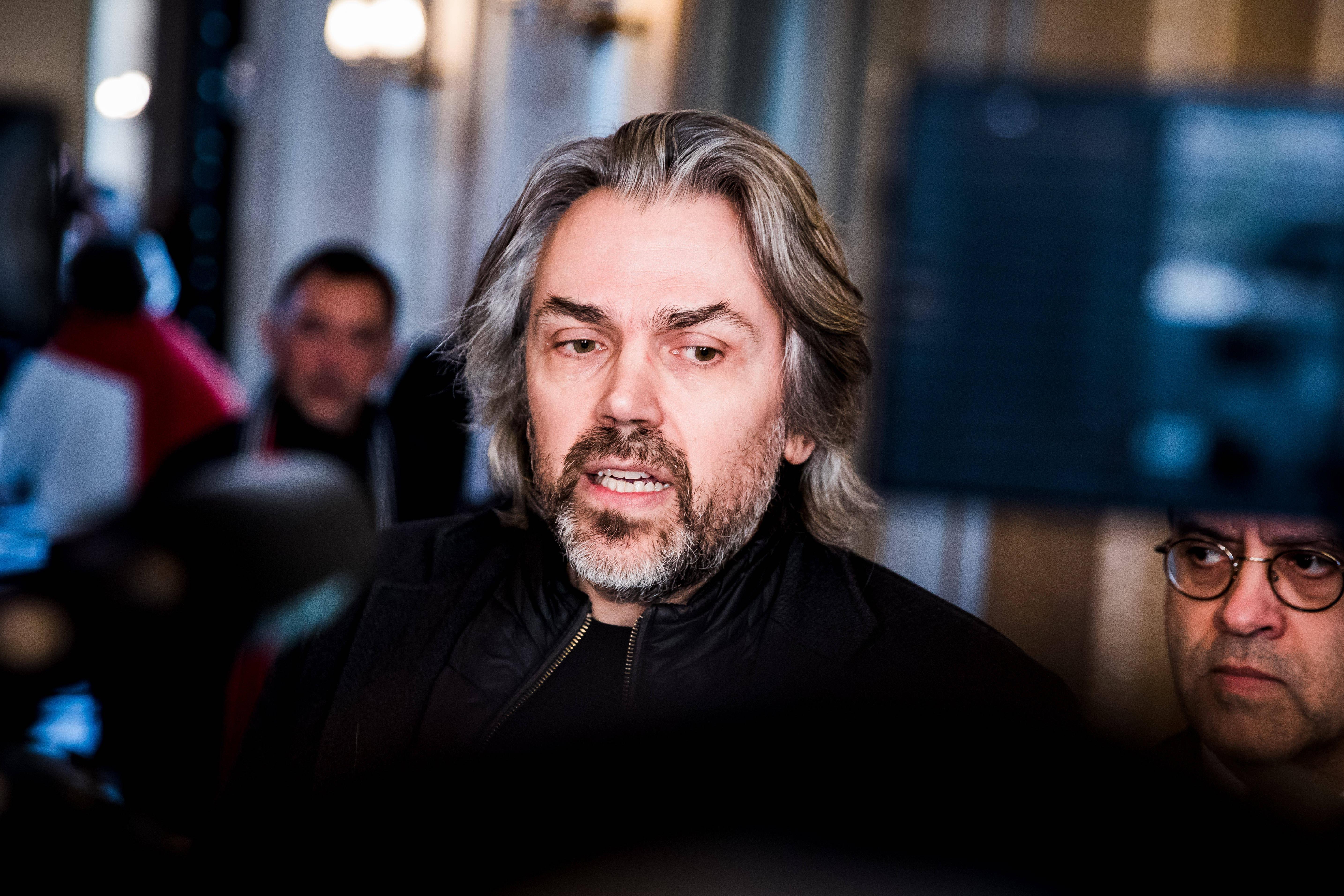 «Défenseurs d’un génocide» : les attaques obsessionnelles d’Aymeric Caron contre Sophia Aram et Arthur