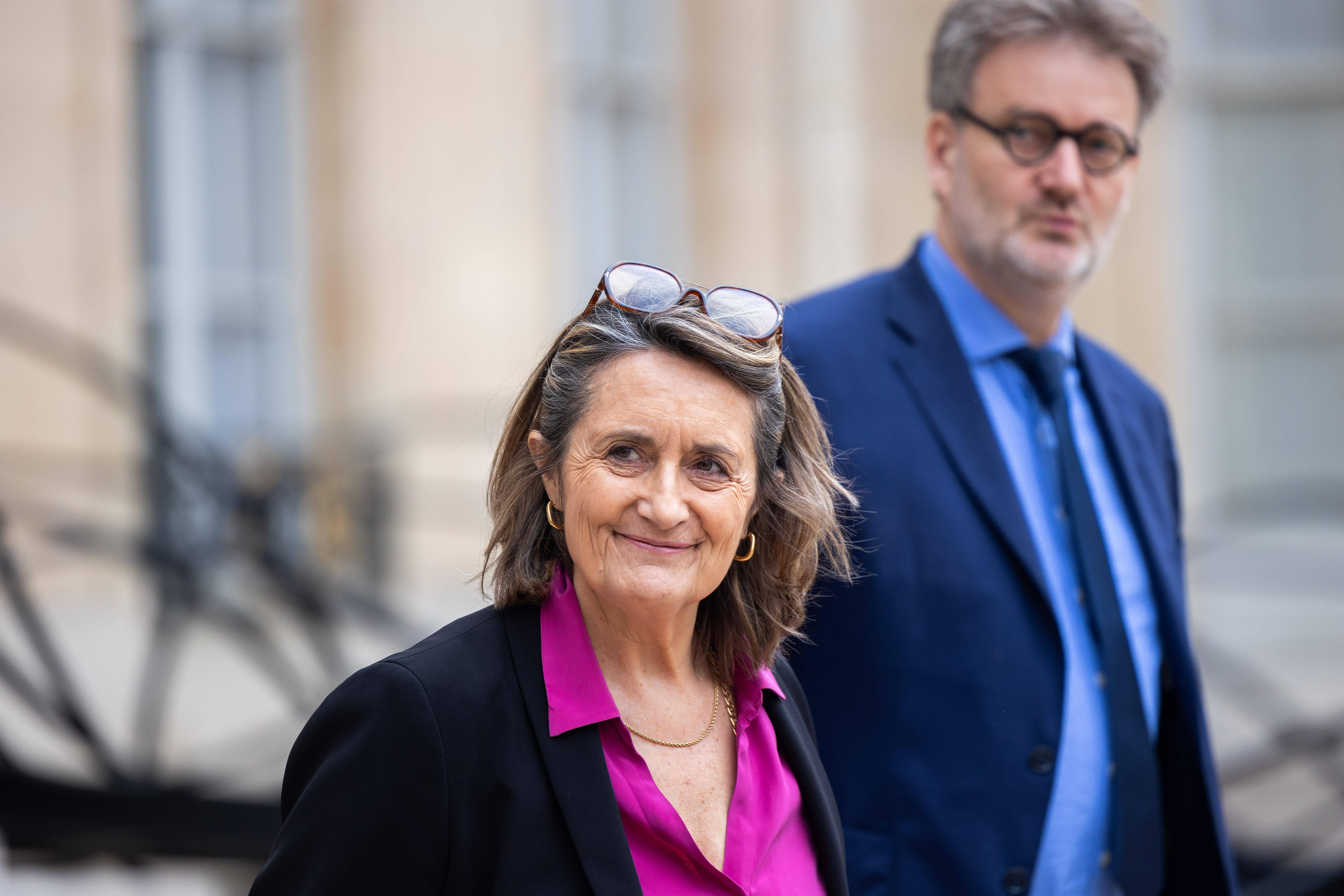 OQTF à Saint-Pierre-et-Miquelon : le gouvernement dénonce la proposition choc de Wauquiez