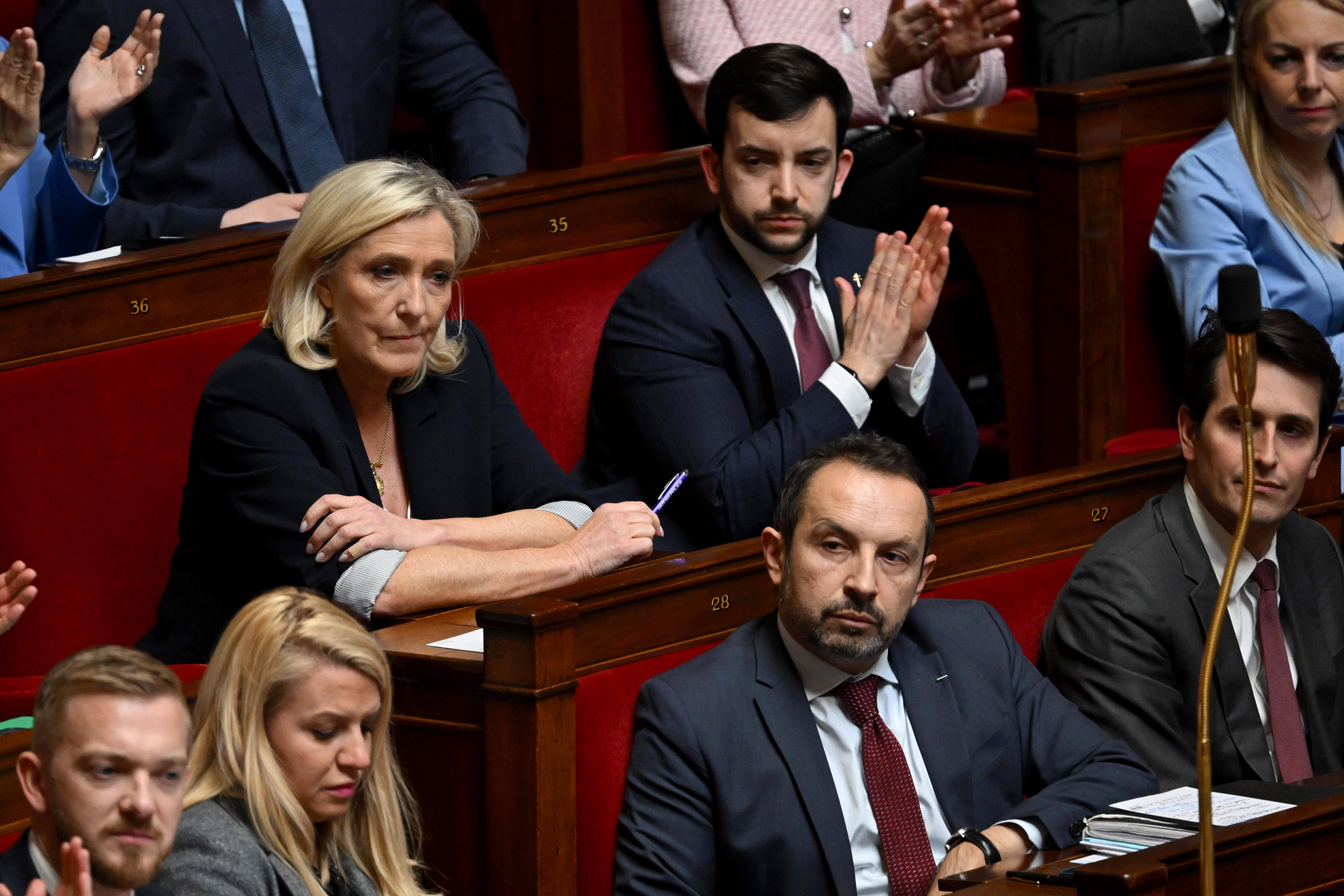 «Scandale démocratique» : le RN appelle à manifester dimanche contre l’inéligibilité de Marine Le Pen