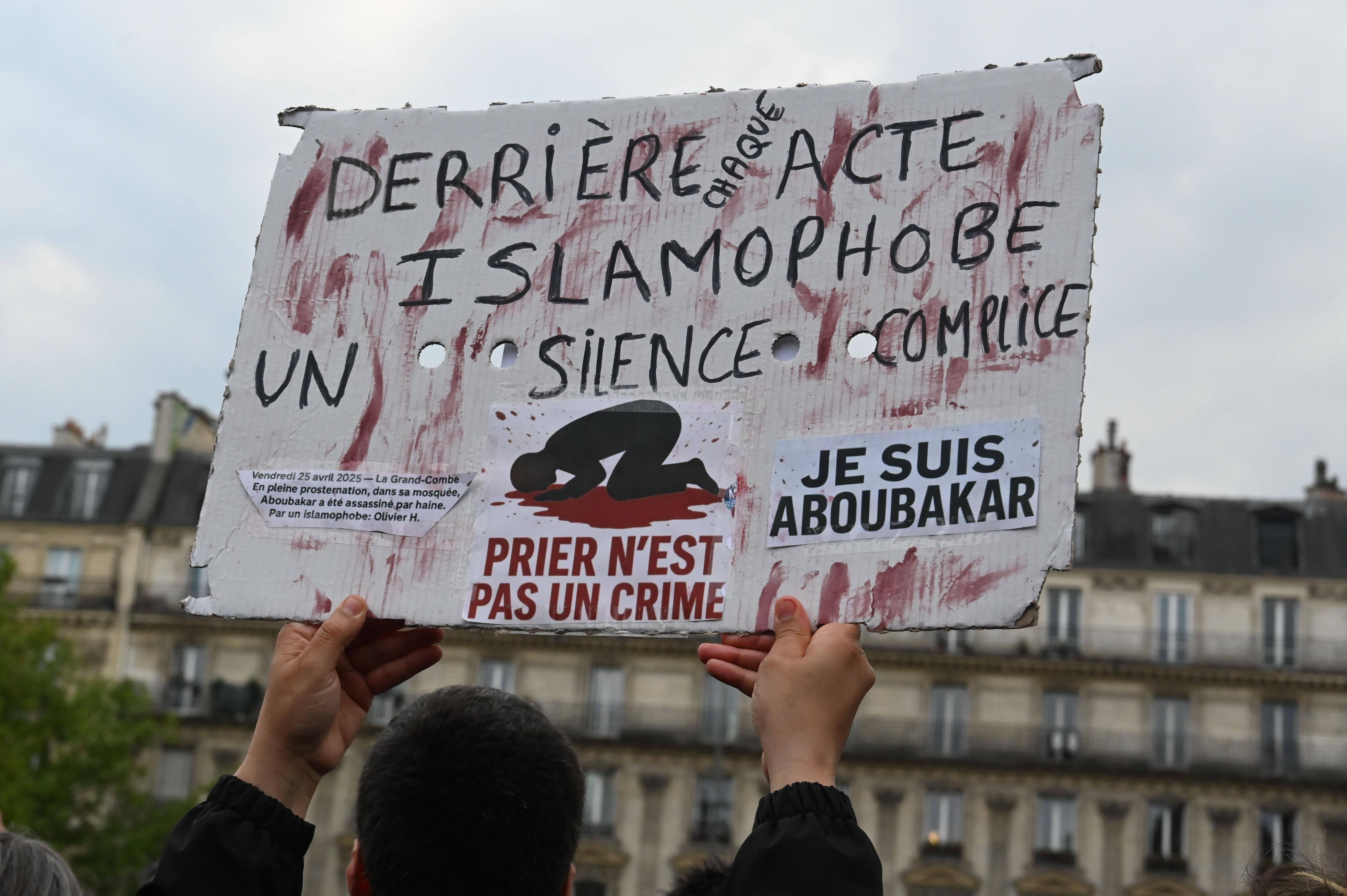 Meurtre dans une mosquée : «Ceux qui emploient le mot “islamophobie” sont les idiots utiles des islamistes»