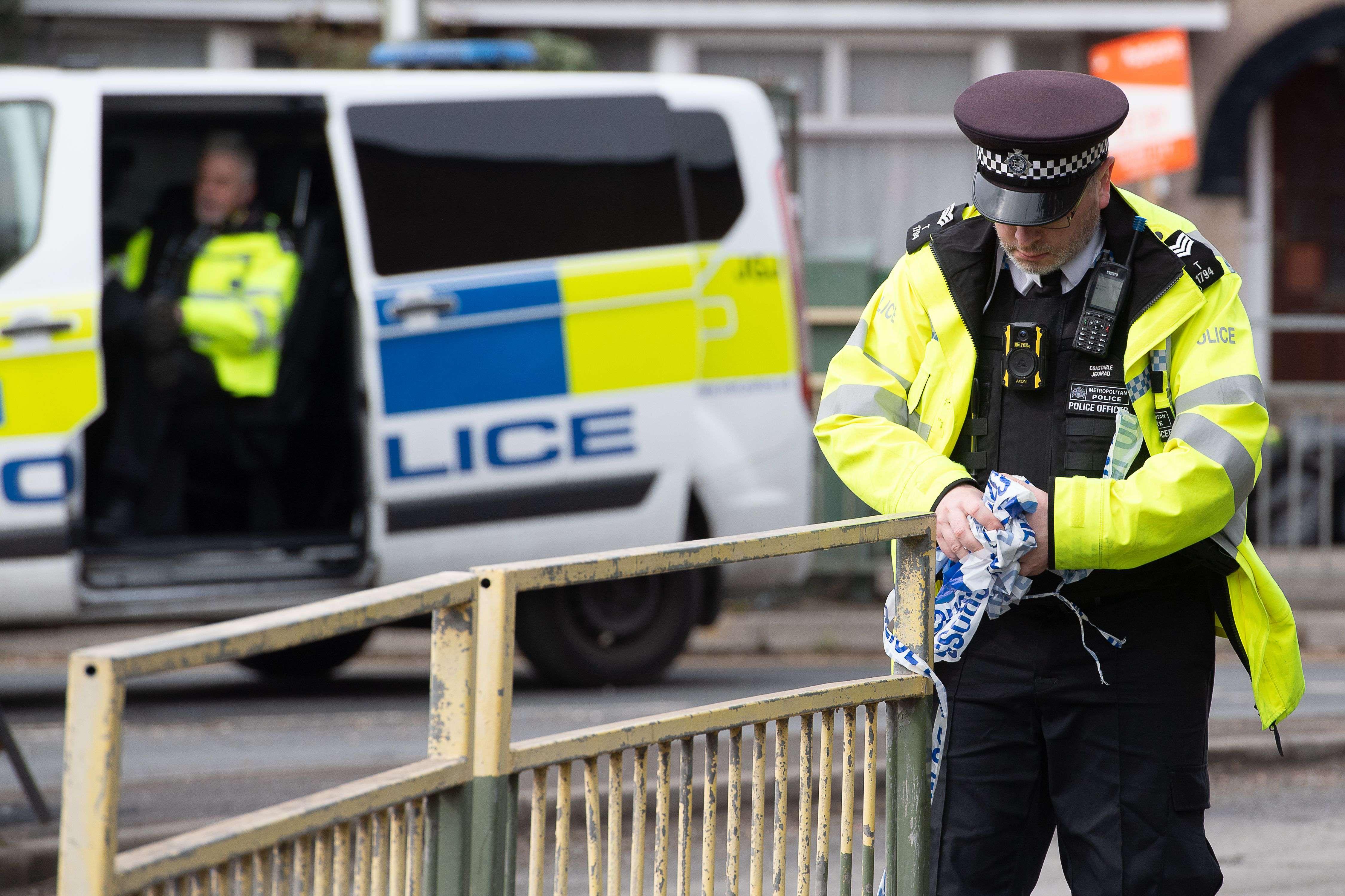 Royaume-Uni : la police d’une région accusée de discriminer les Blancs à l’embauche
