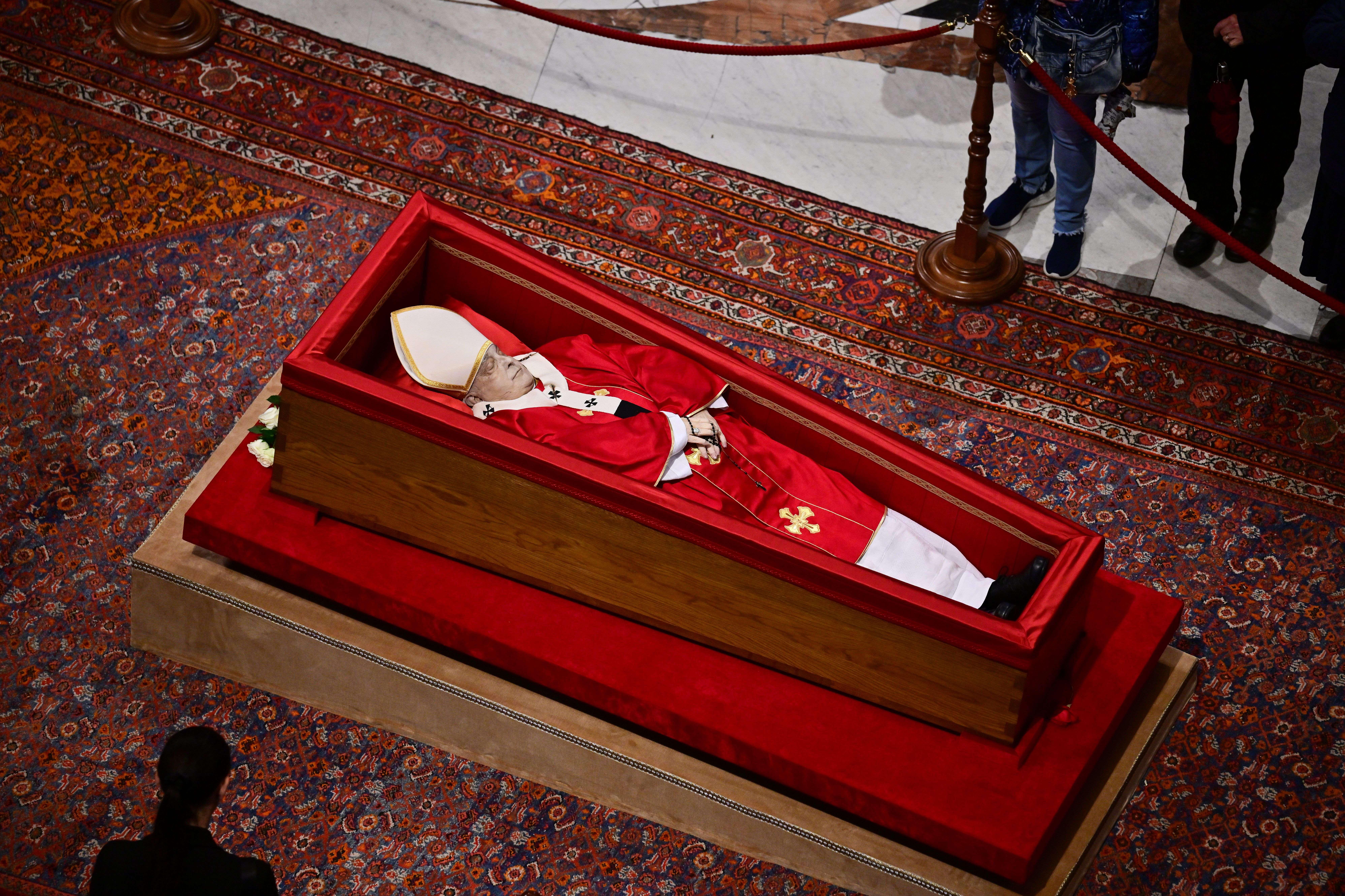 Emmanuel Macron, Donald Trump, Javier Milei… Qui sera présent aux obsèques du pape François ?