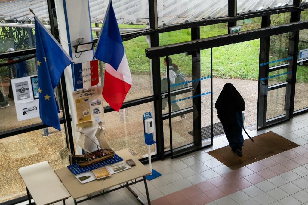 Établissements scolaires : l’islamisme aura-t-il raison de l’école libre ?