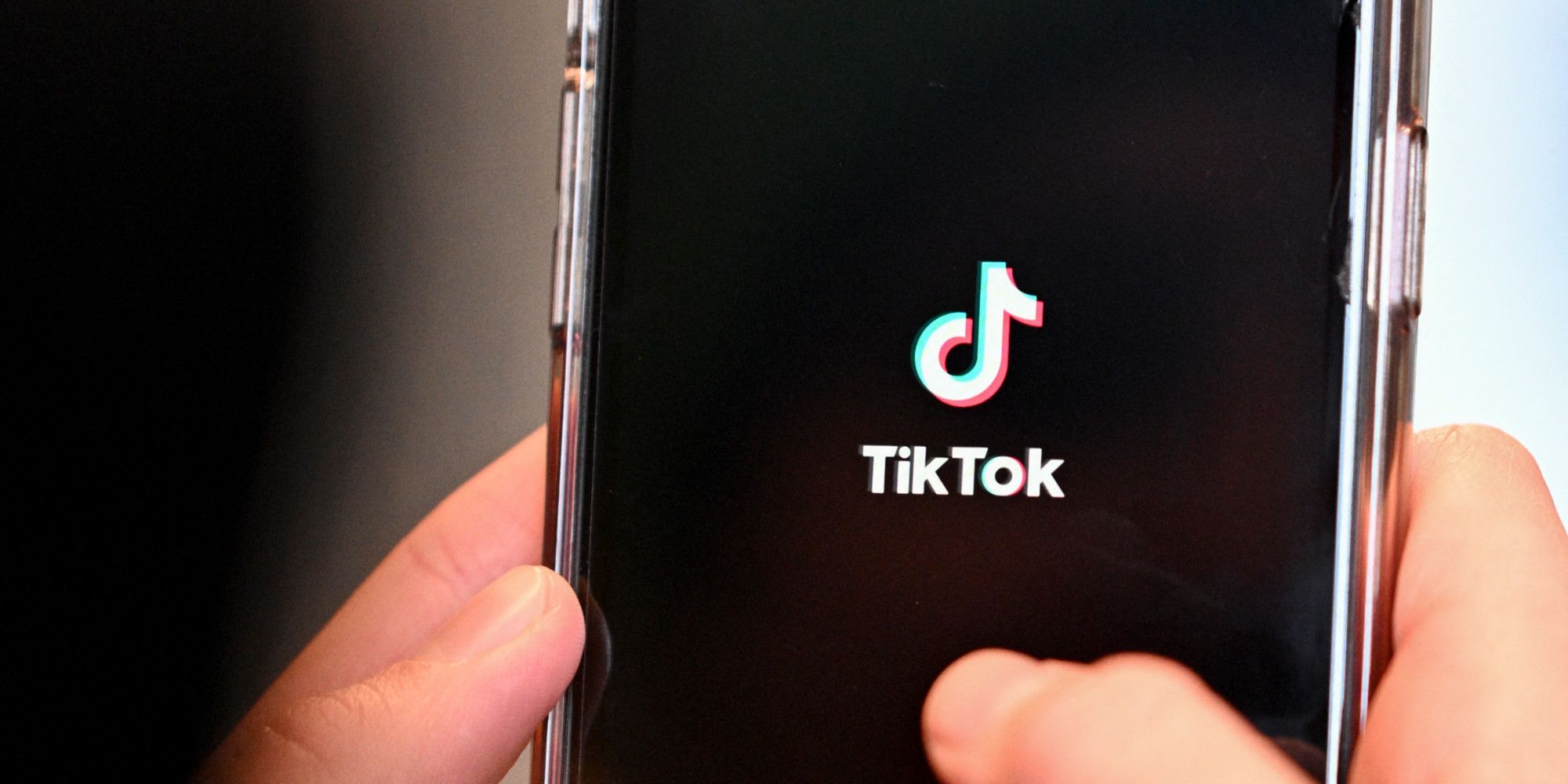 Frères musulmans : comment les islamistes ont phagocyté TikTok pour embrigader la jeunesse