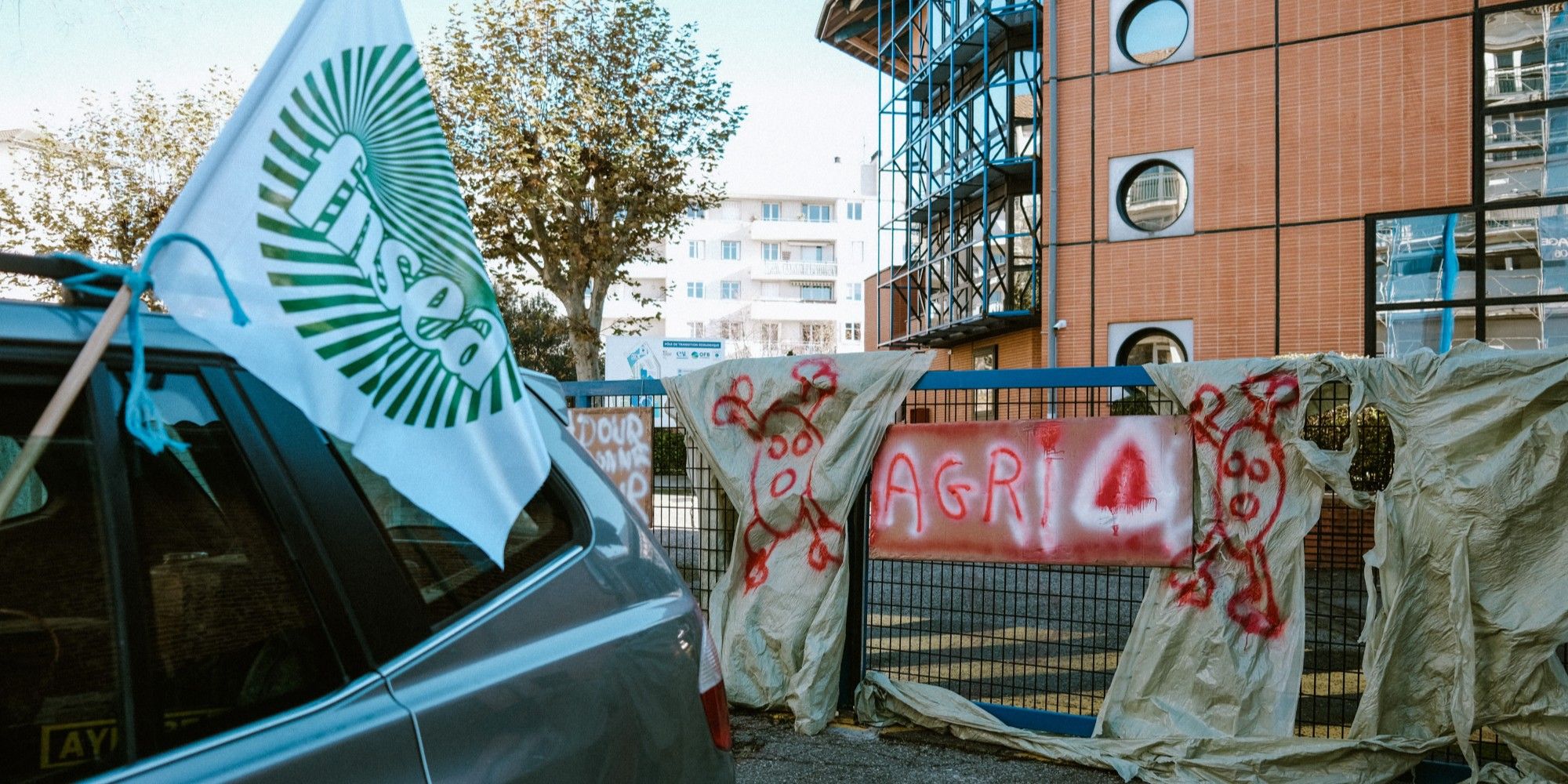 «Pas mal de coups de canifs» : les agriculteurs se sentent trahis par les députés quant à l’adoption de la loi Duplomb