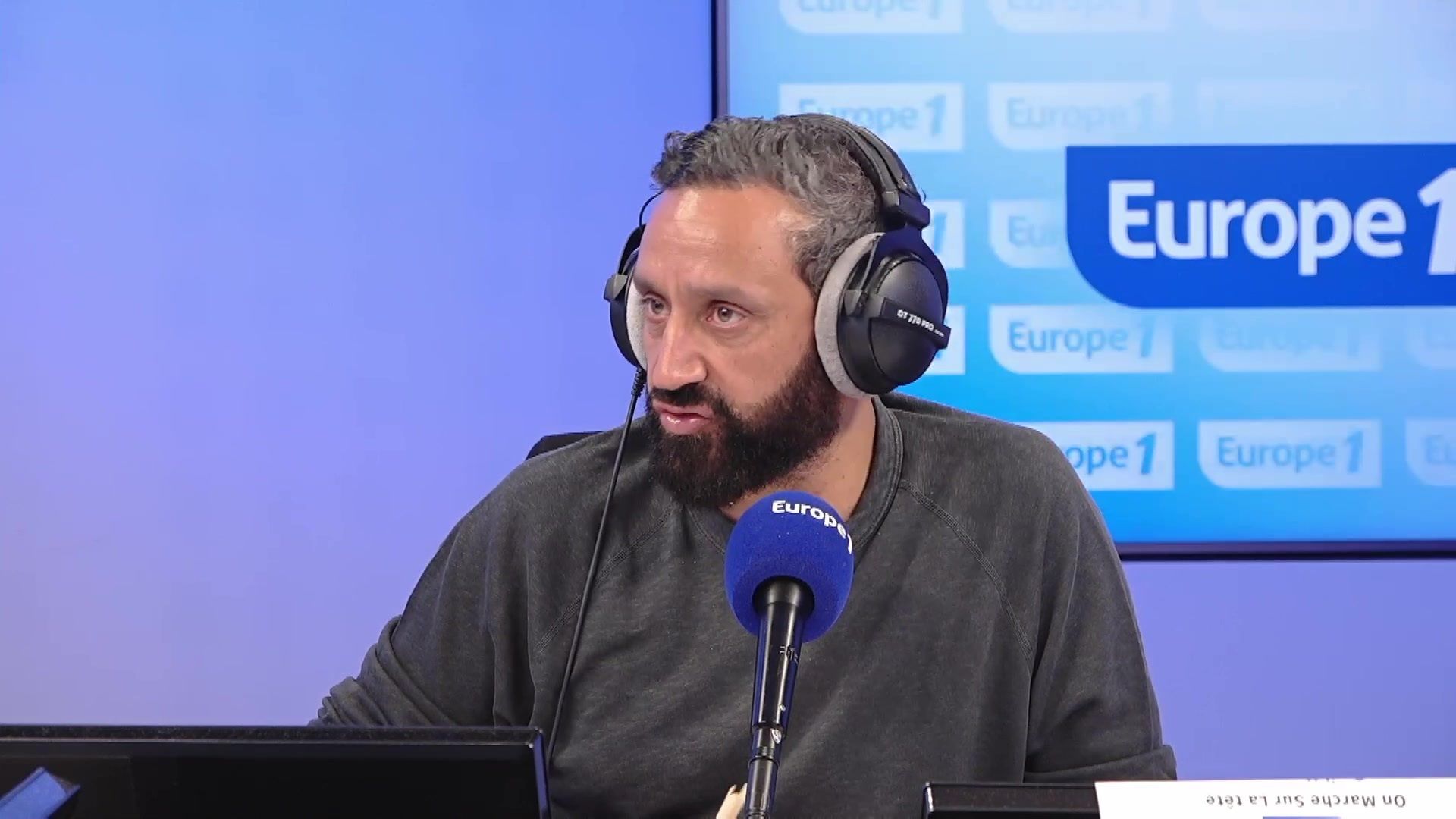 Cyril Hanouna – «Ce que j’ai vu, c’est son postérieur dénudé» : le chauffeur de bus RATP s’exprime après avoir refoulé une voyageuse