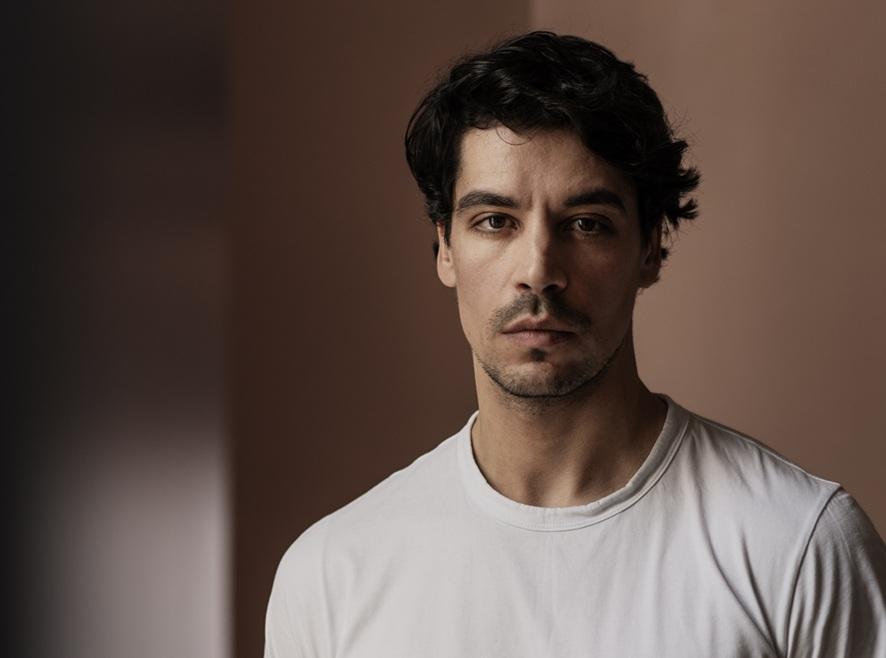 Raphaël Acloque, acteur sans frontières