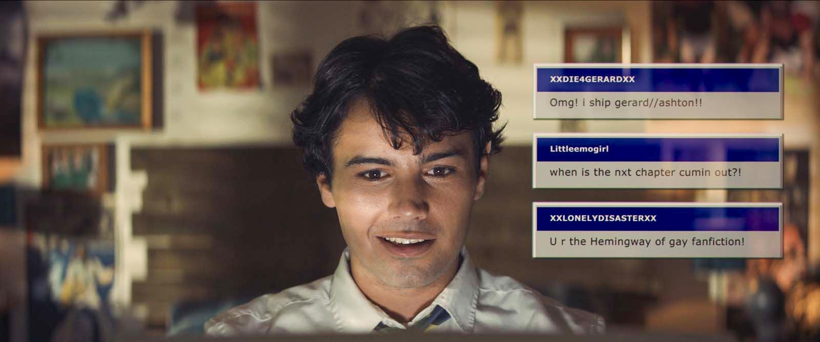 Séries : «N00b», romance adolescente et nostalgie des années 2000