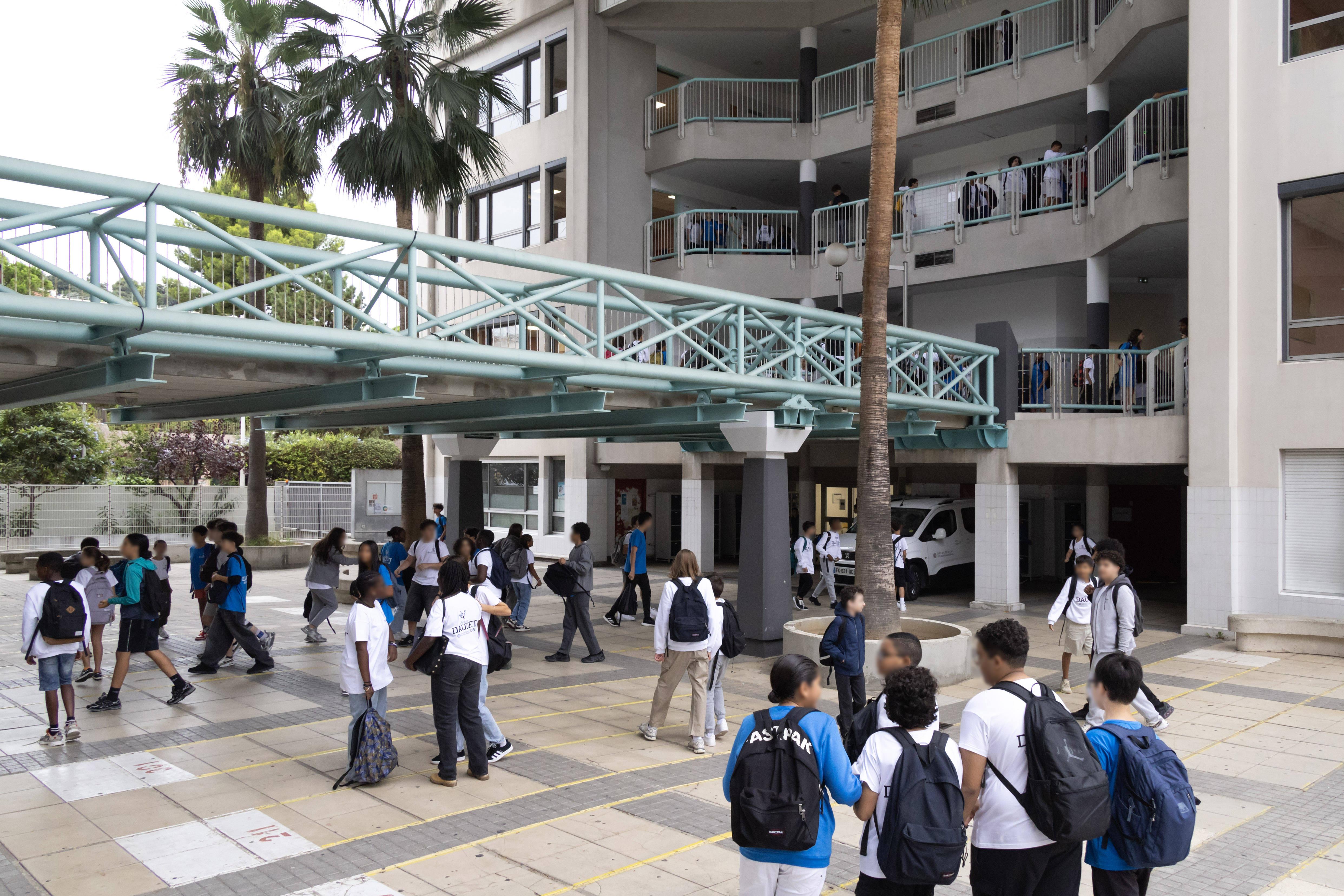 Le Havre : des engins explosifs artisanaux jetés dans la cour d’un collège