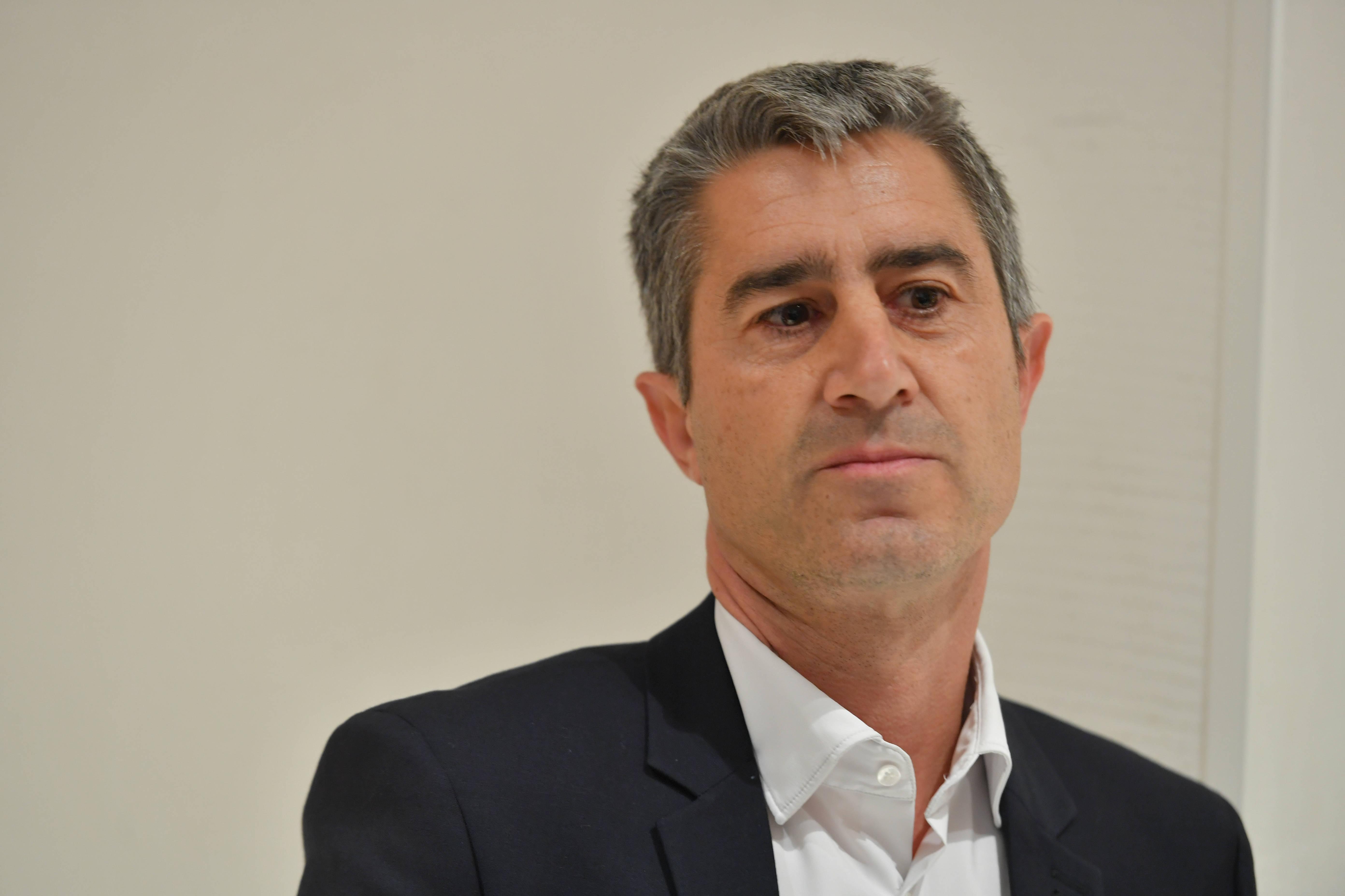 «Va-t-on interdire le baptême ?» : Ruffin fustige l’interdiction du voile pour les moins de 15 ans prônée par Attal