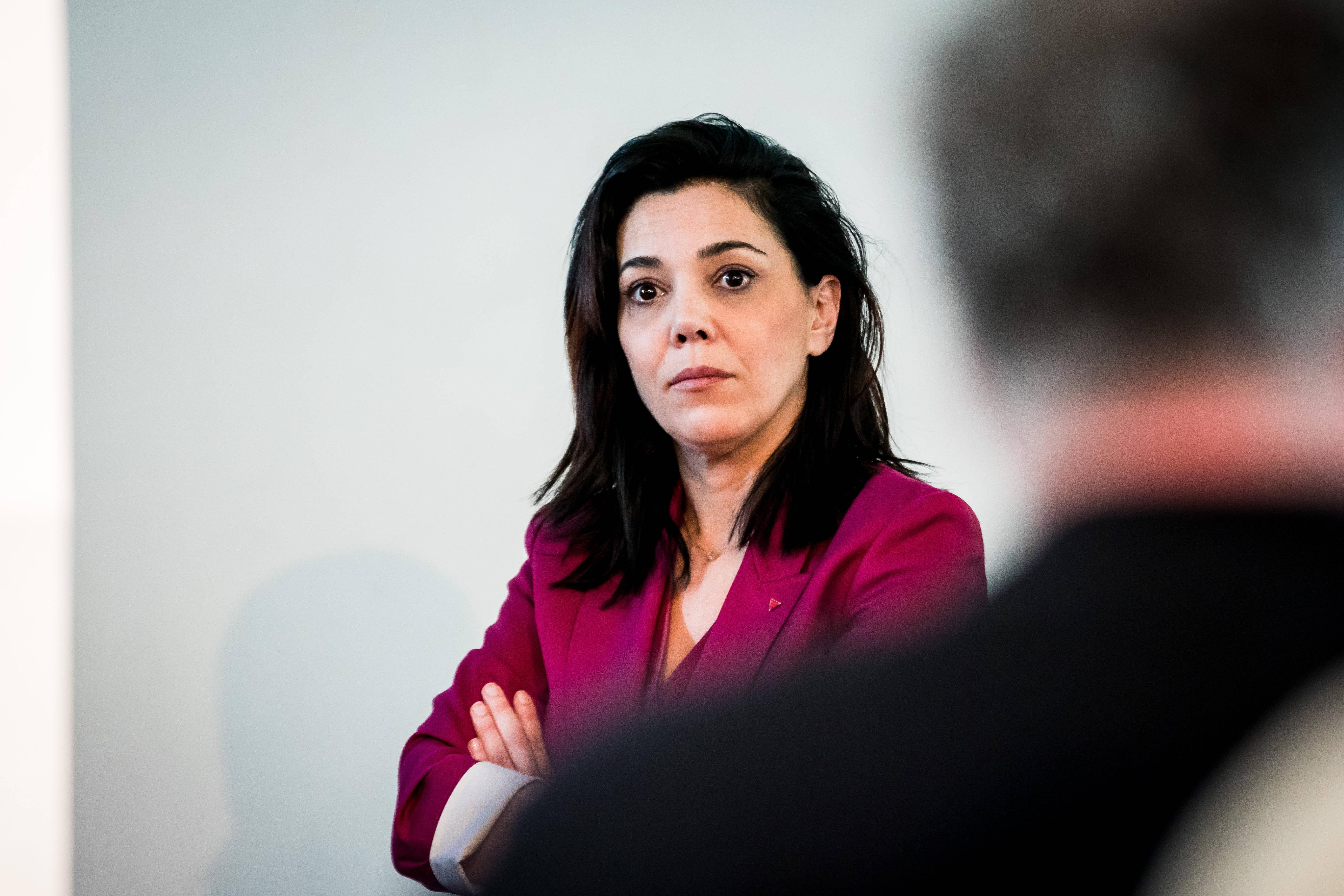 Paris : la présence de la députée LFI Sophia Chikirou à une marche pro-Poutine suscite la polémique