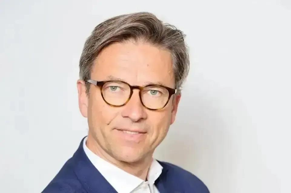 Respect mutuel : la condition oubliée pour refonder la nation française unie