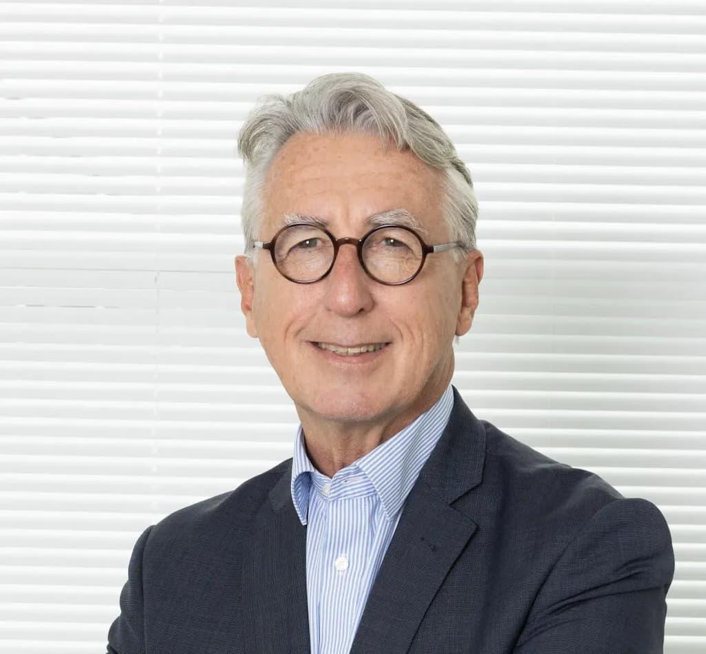 Vincent Hervouët : «Mensonges de guerre, mensonges de paix»