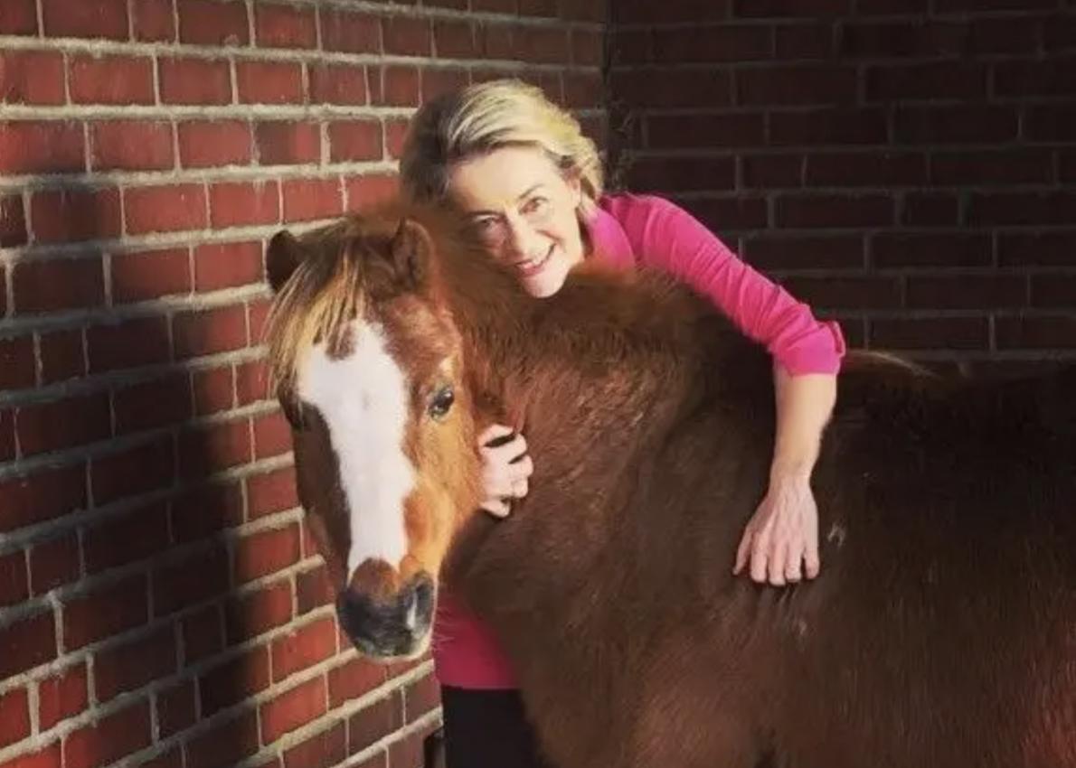 Von der Leyen se venge du loup ; Renaissance fracturé par le voile islamique… Les indiscrets du JDD