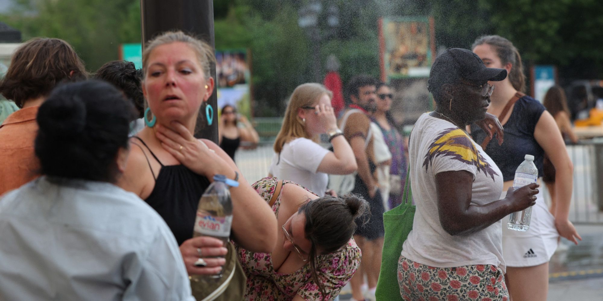 Canicule : la production nucléaire menacée, les villes cherchent la fraîcheur