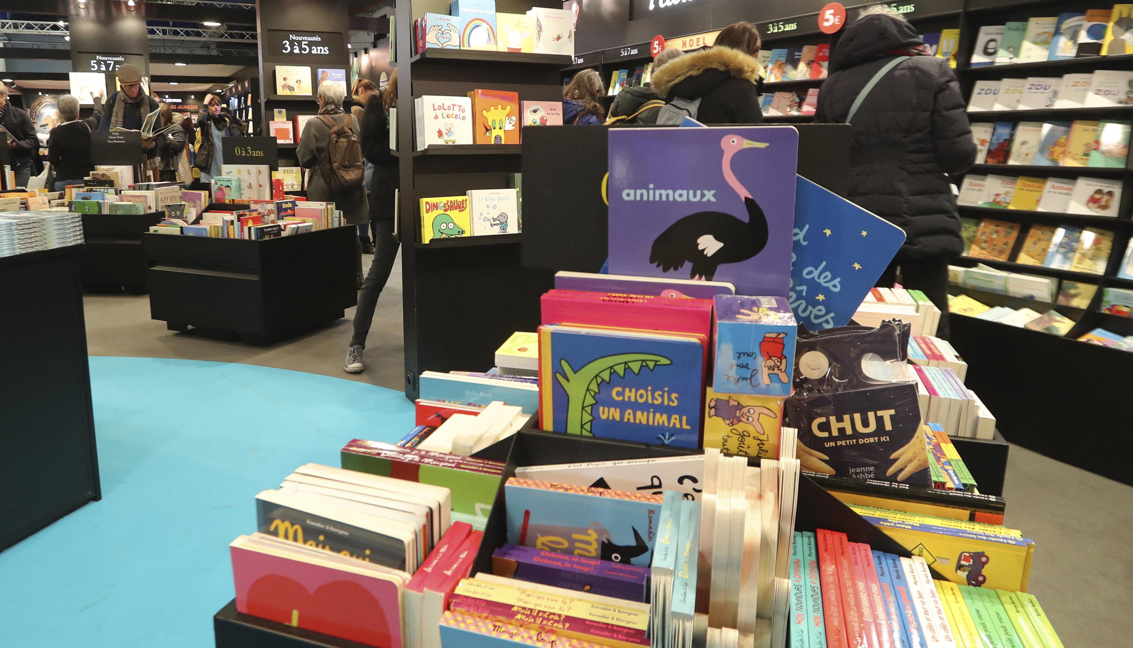 Orne : un roman à caractère pornographique exposé lors d’un salon du livre pour enfants