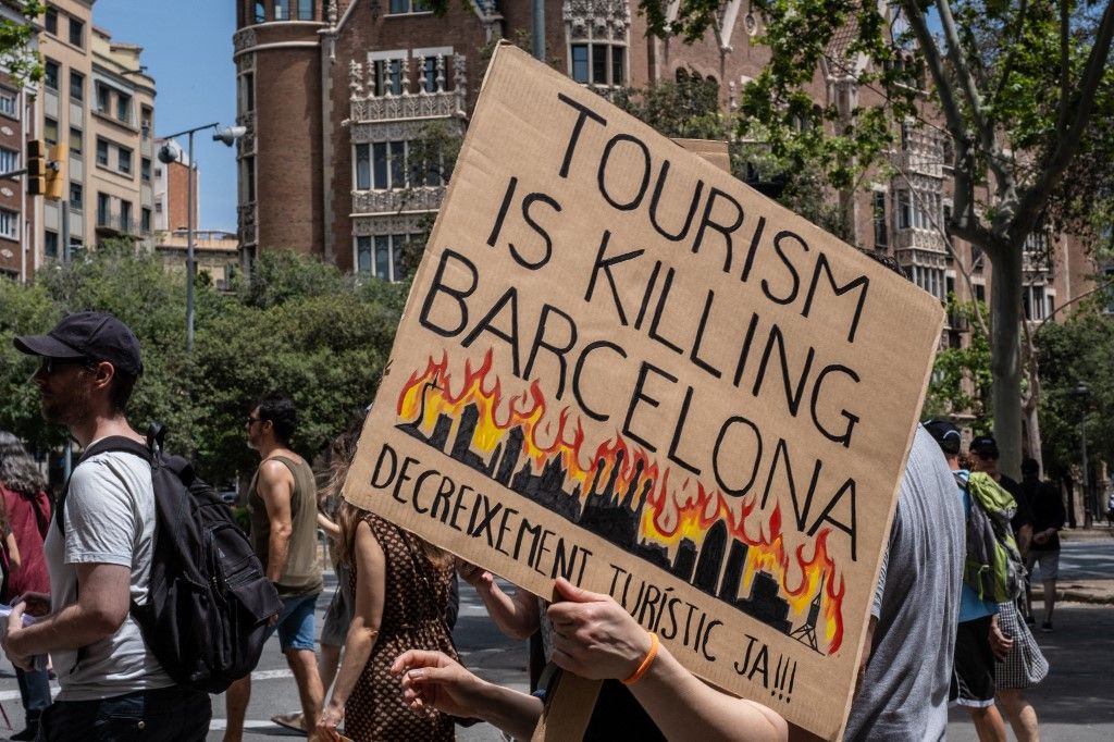 Barcelone, Lisbonne, Venise… Pourquoi des milliers de personnes ont manifesté dans ces villes ce week-end