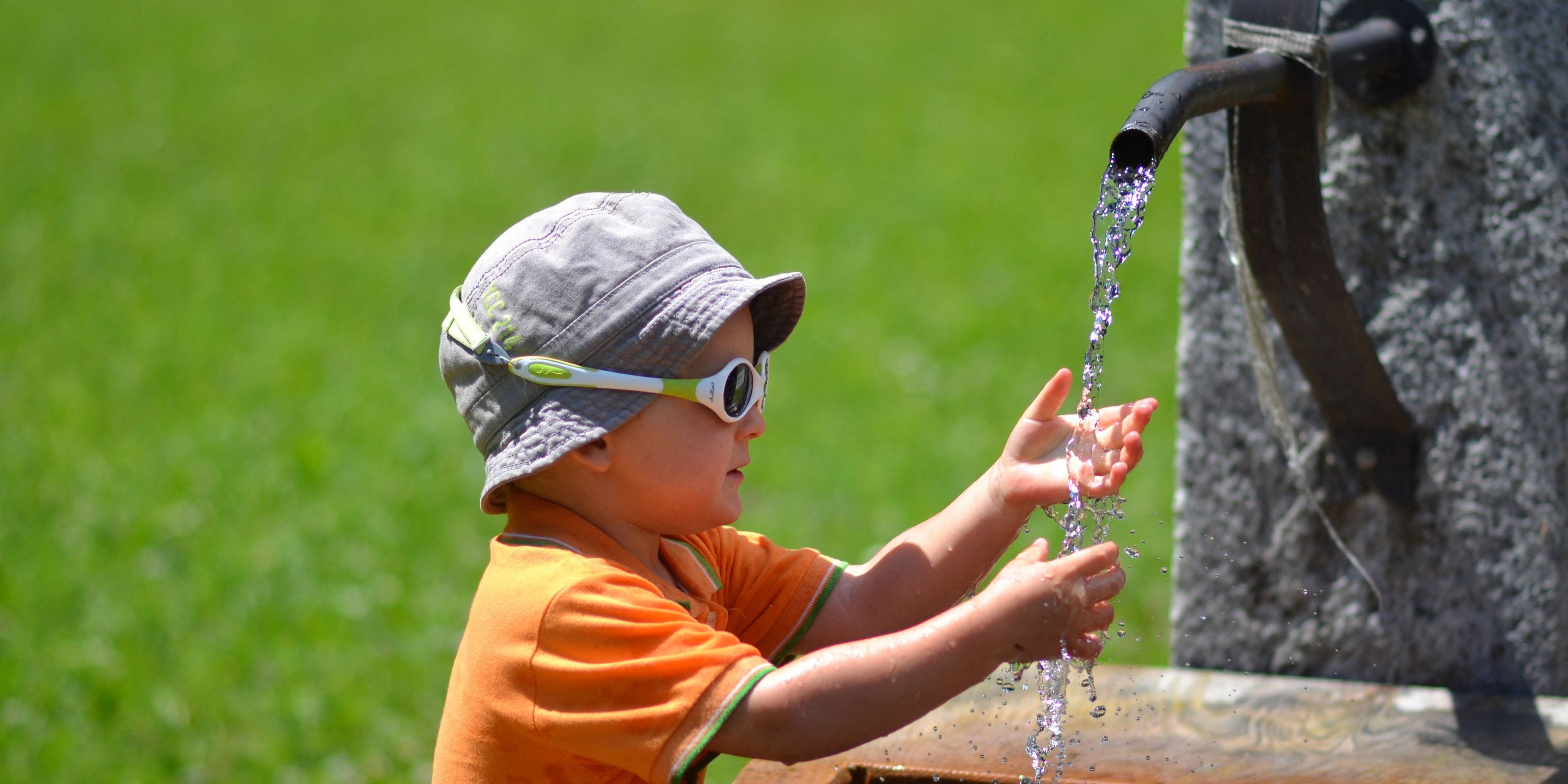 Canicule : à Lyon, les parents gardent leurs enfants et espèrent «soulager un petit peu» les professeurs