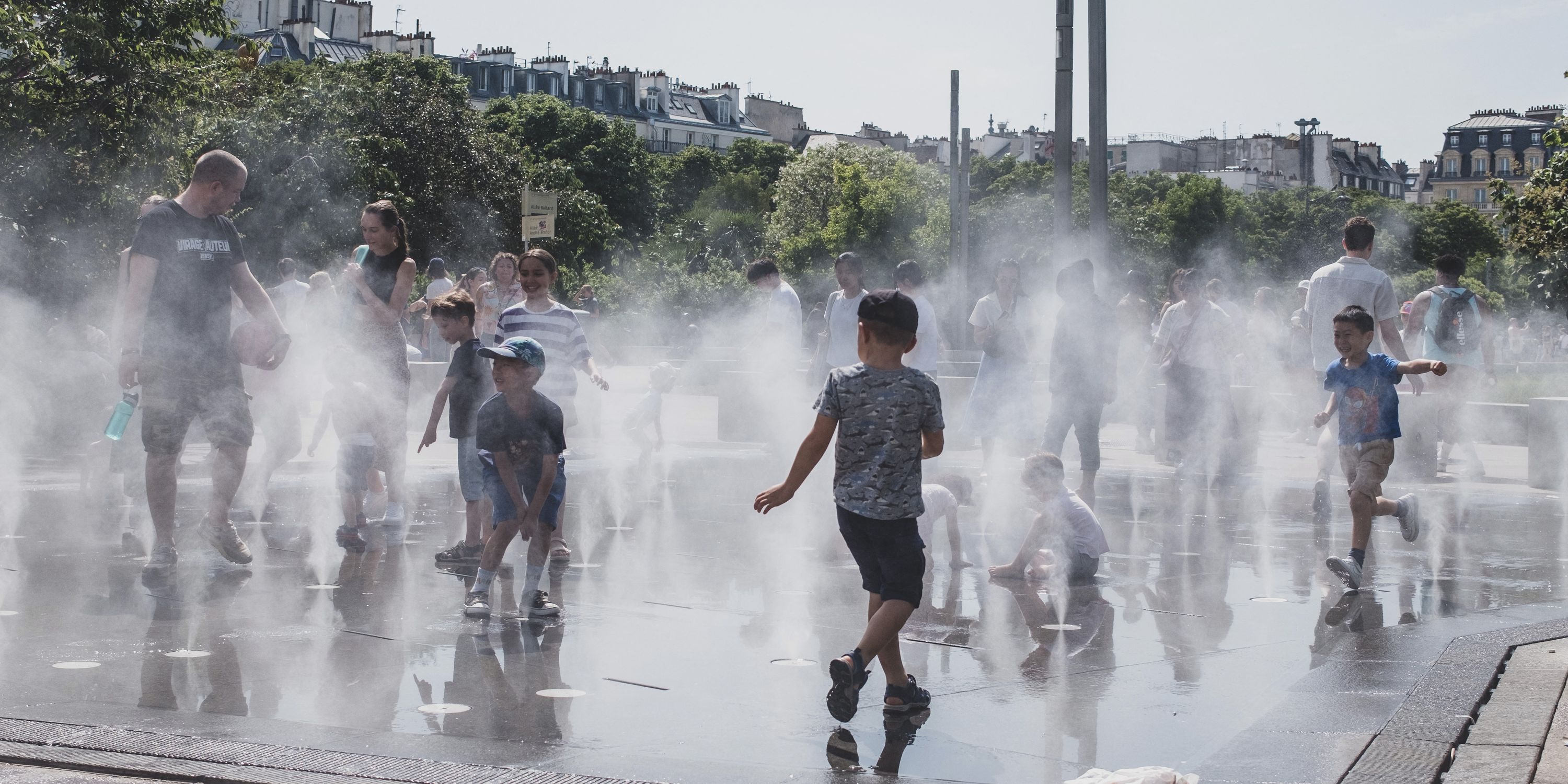 Face aux fortes chaleurs, les écoles et les parents s’organisent pour garder les enfants au frais