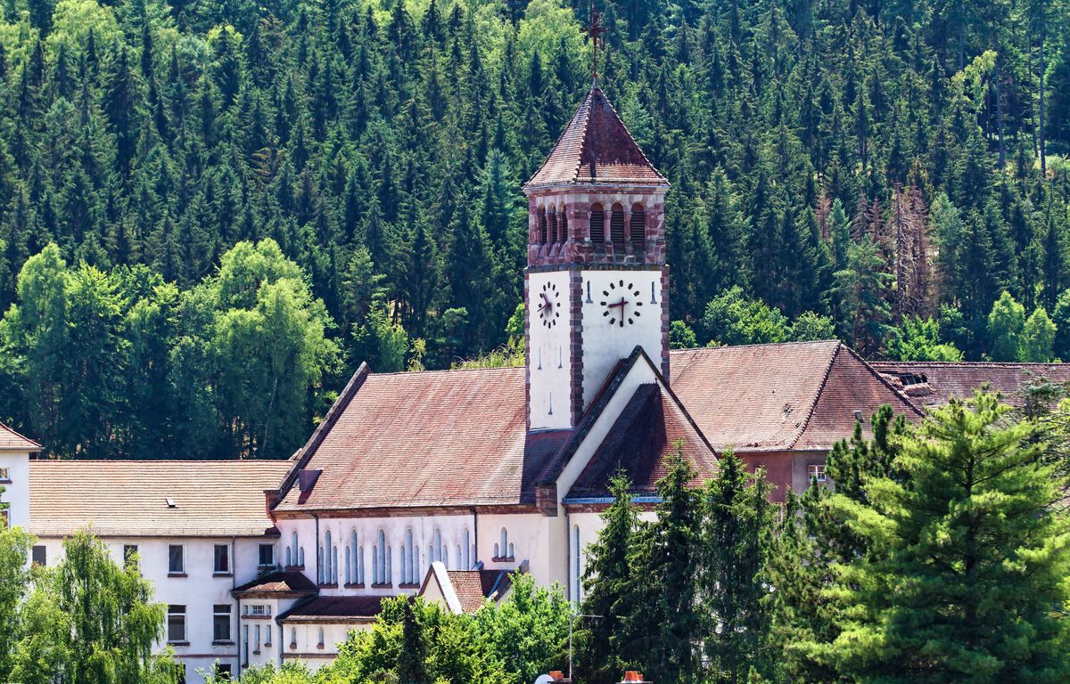 Moselle : Au moins dix élèves d’un établissement catholique victimes d’abus sexuels d’un prêtre aujourd’hui décédé