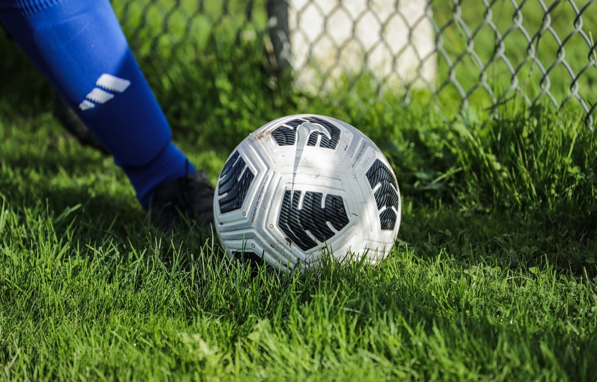 Bordeaux : Un adolescent de 14 ans entre la vie et la mort après un choc lors d’un tournoi de foot
